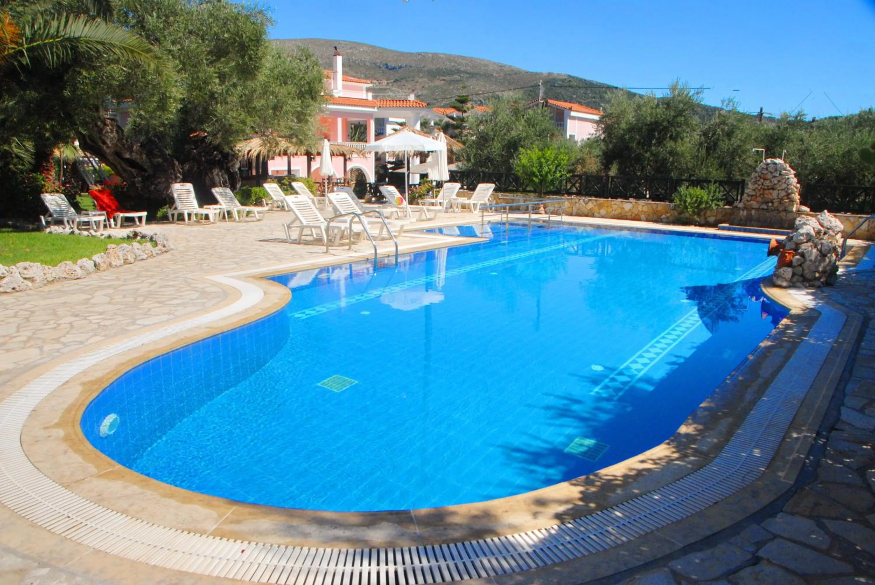 Swimming pool in Kyprianos