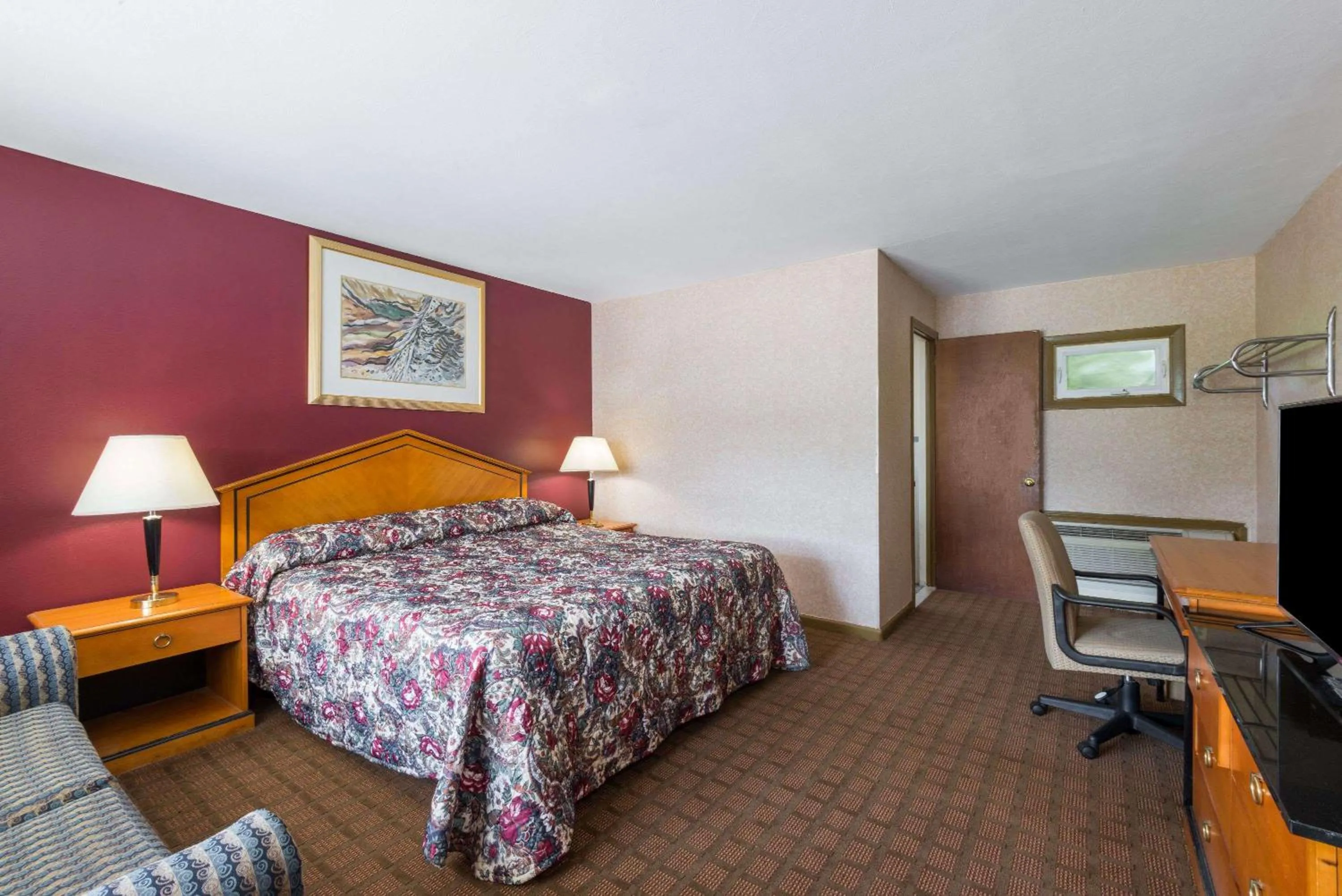 Photo of the whole room, Bed in Elite Inn