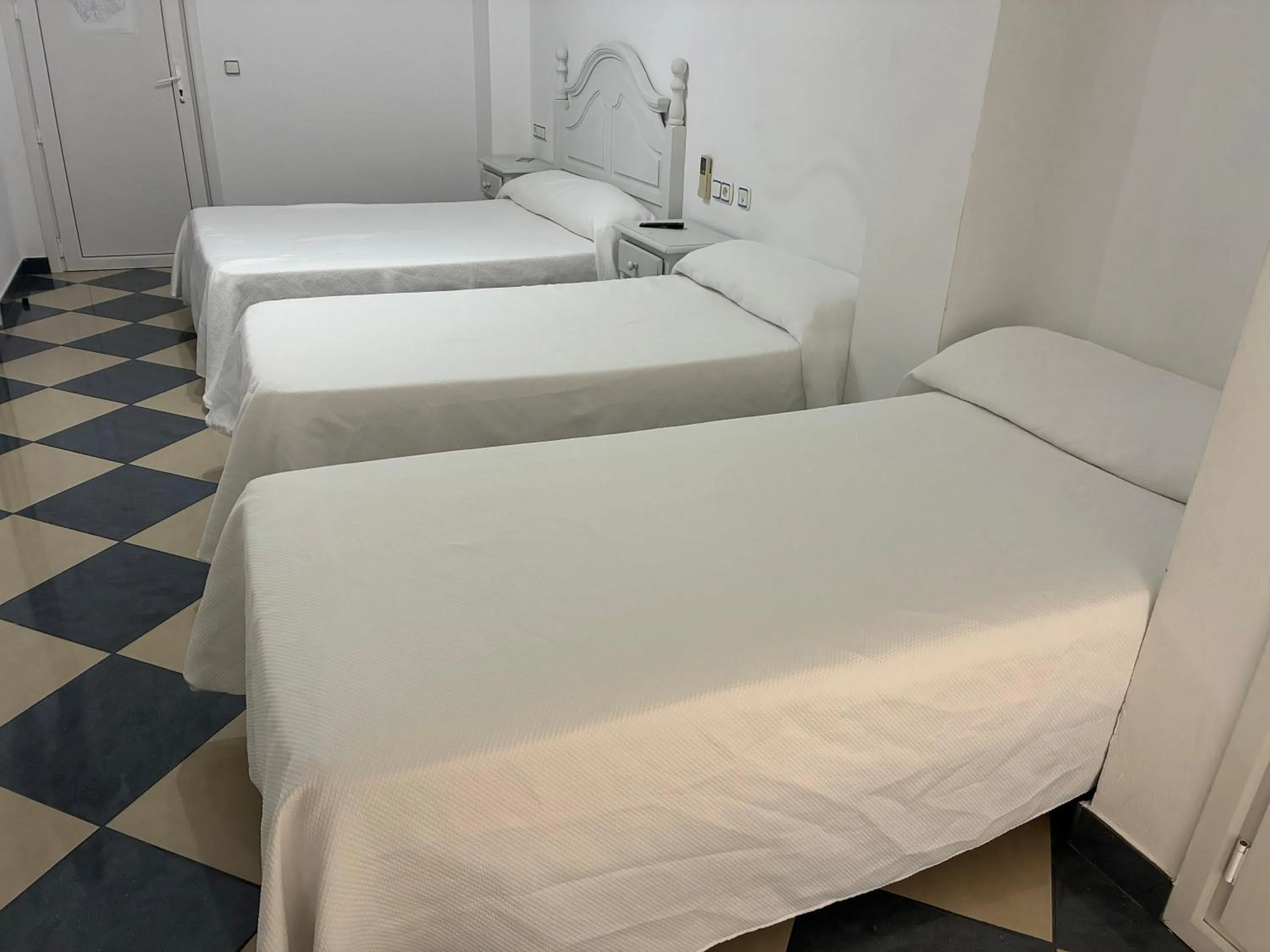 Bed in Hostal Restaurante La Niña