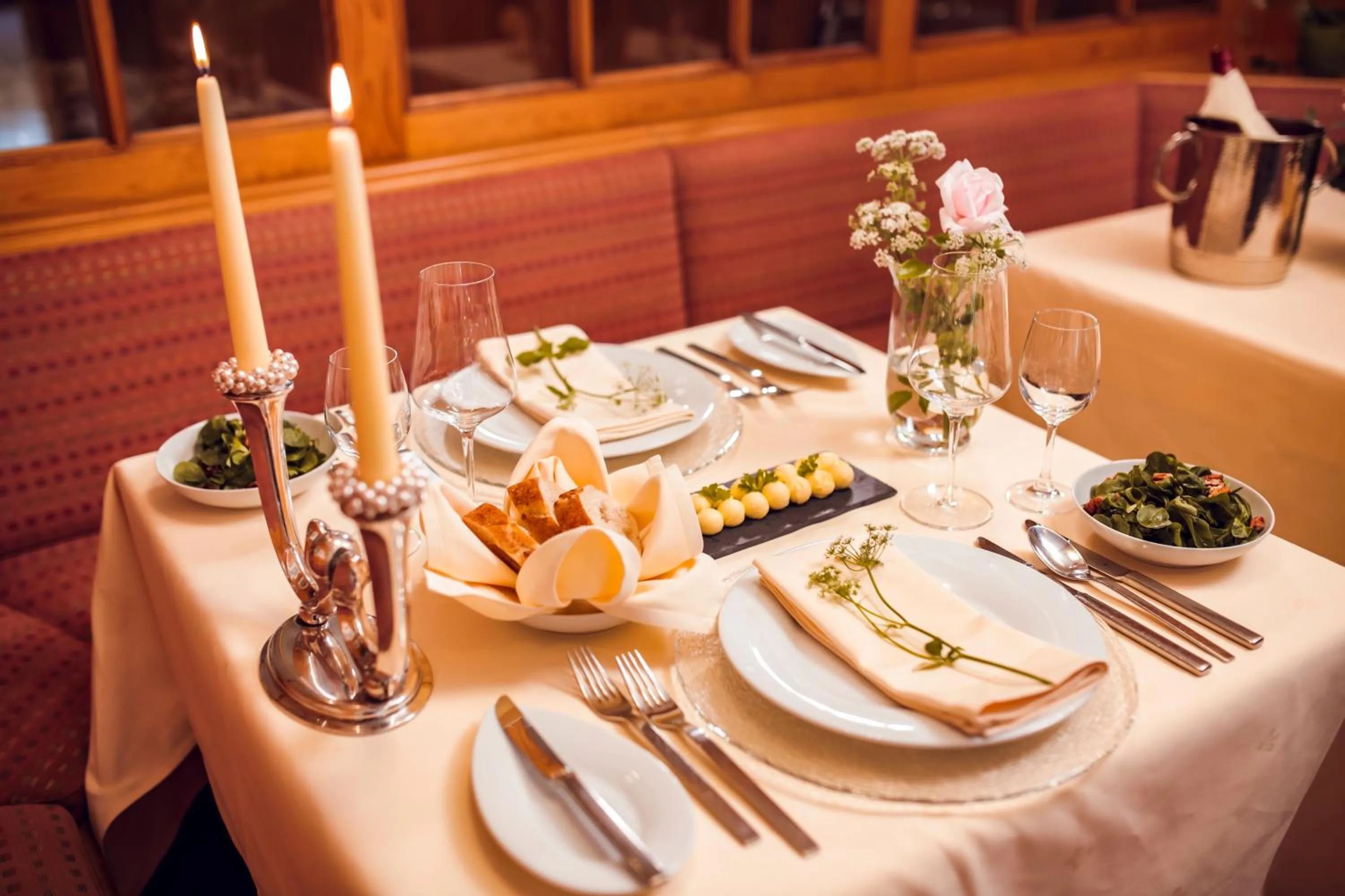 Restaurant/places to eat in Hotel Fontana