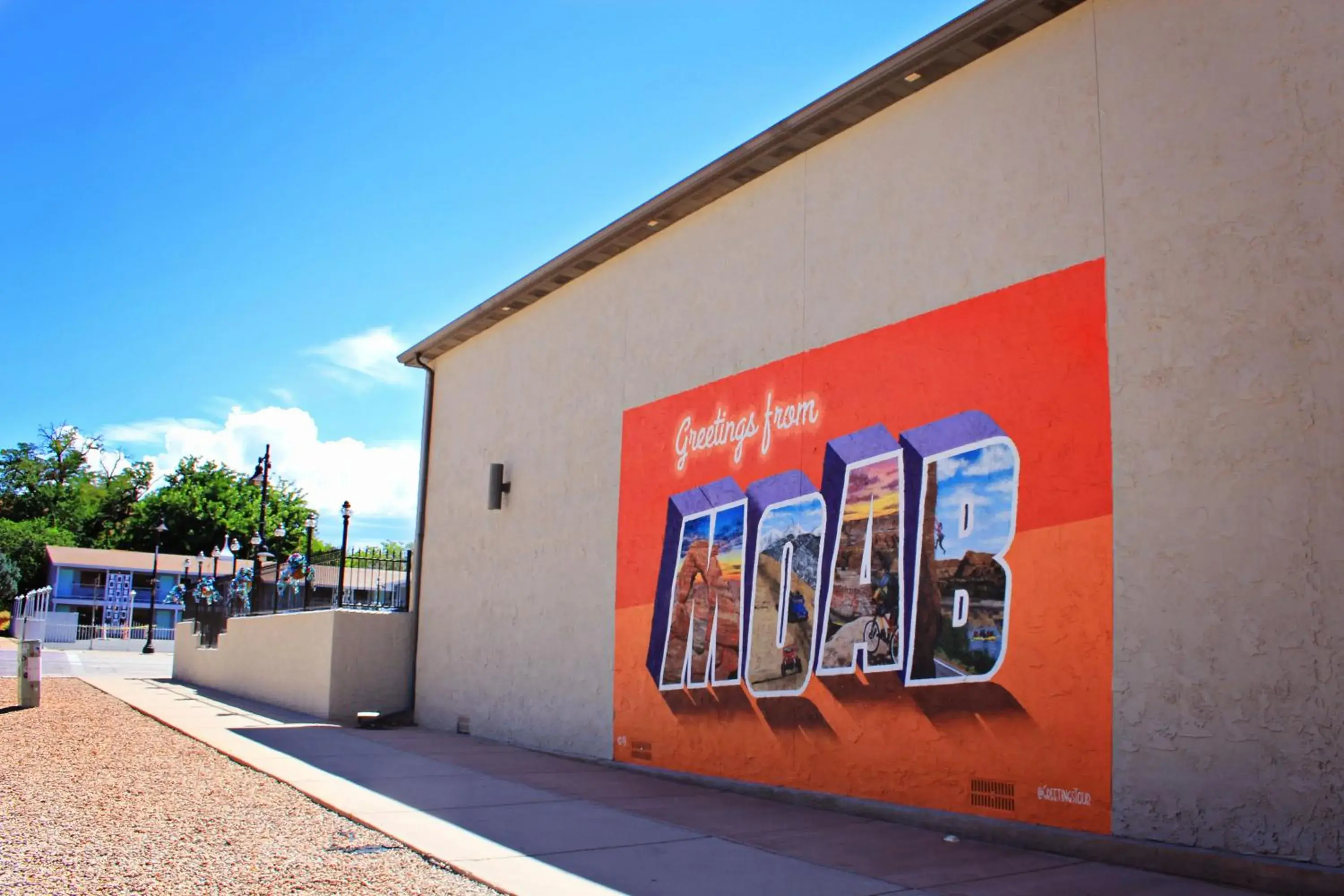 Property building in Bowen Motel Property building in Bowen Motel