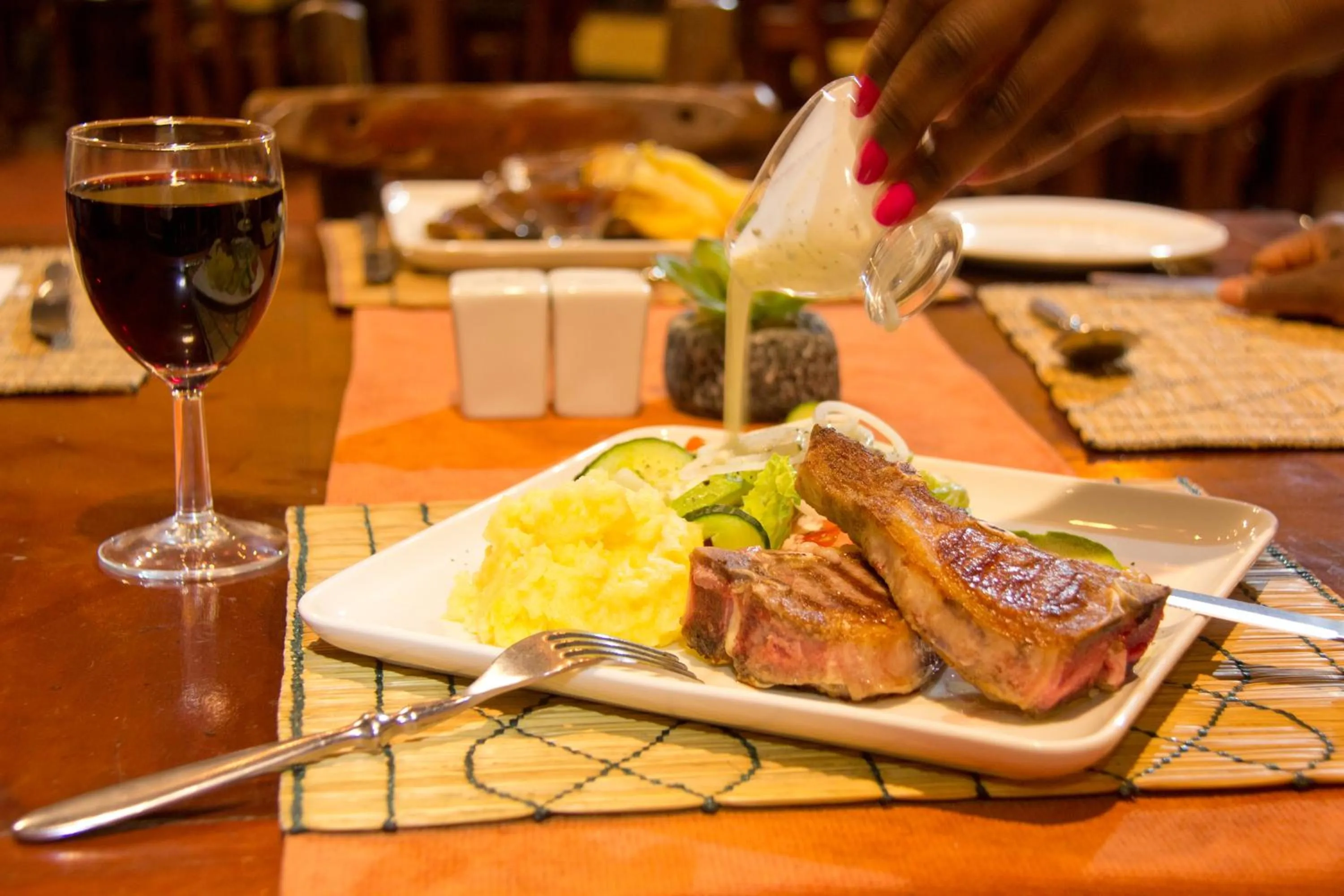 Restaurant/places to eat in Kruger Adventure Lodge