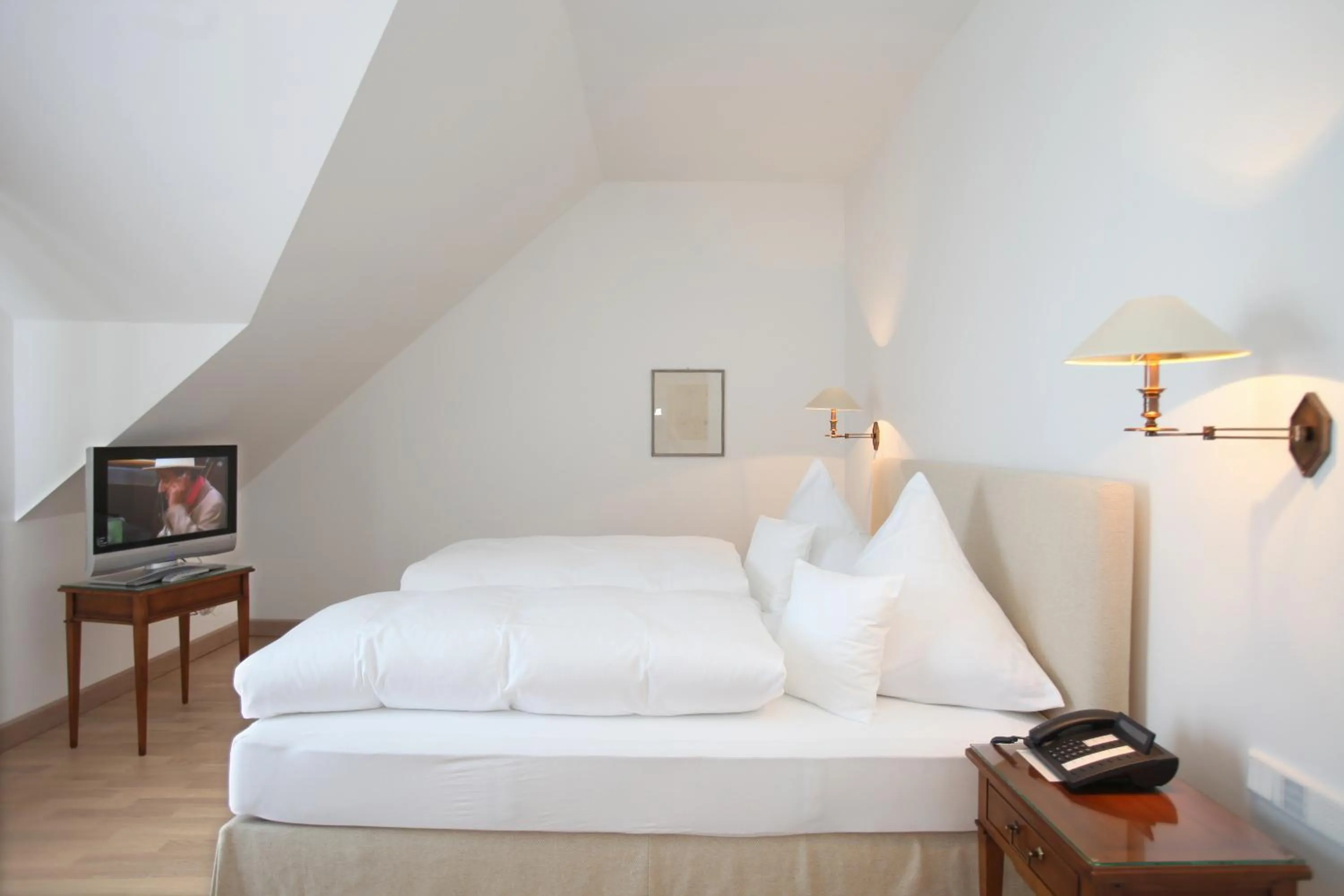 Photo of the whole room, Bed in Hotel Restaurant Krone