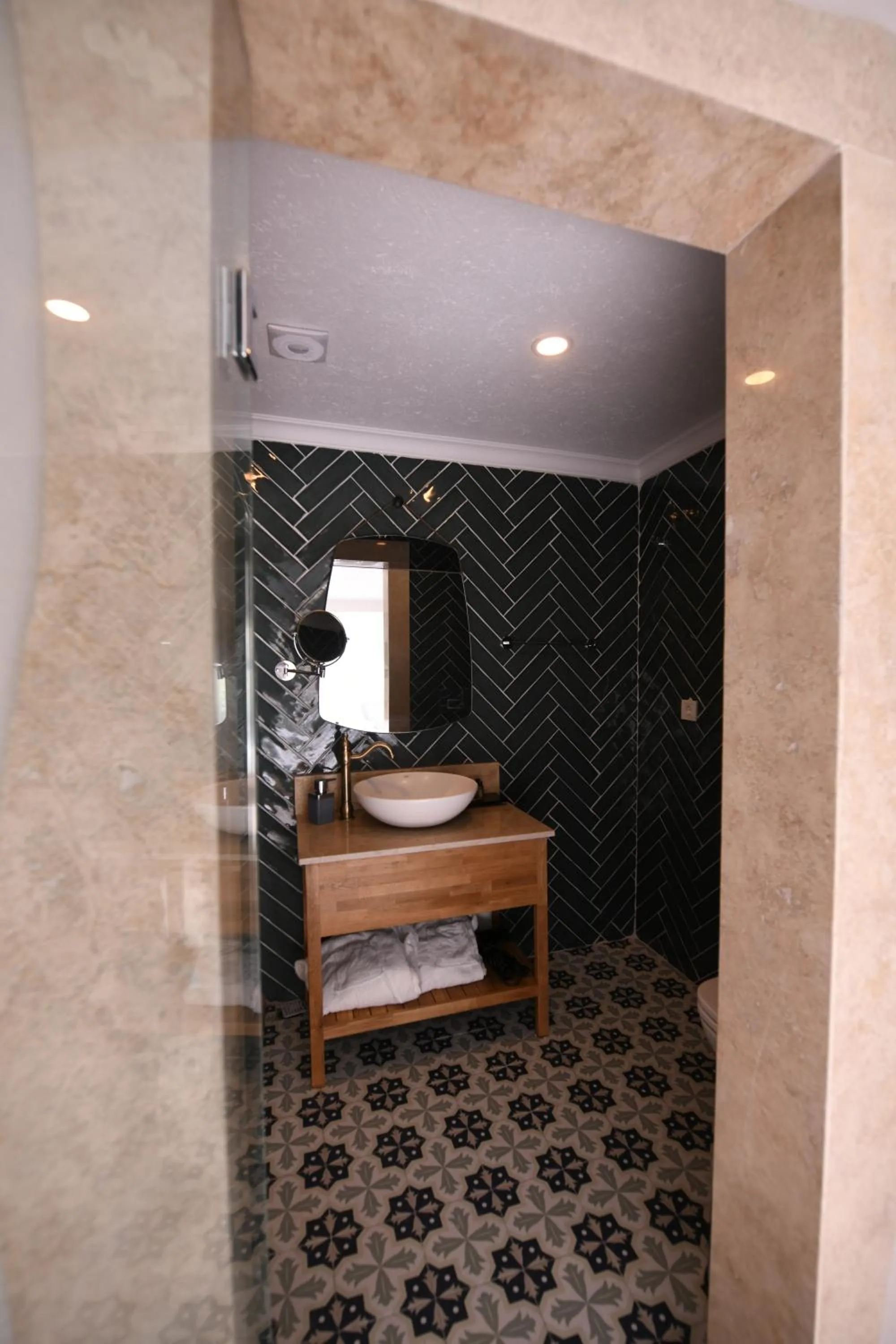 Bathroom in Montebello Deluxe Hotel