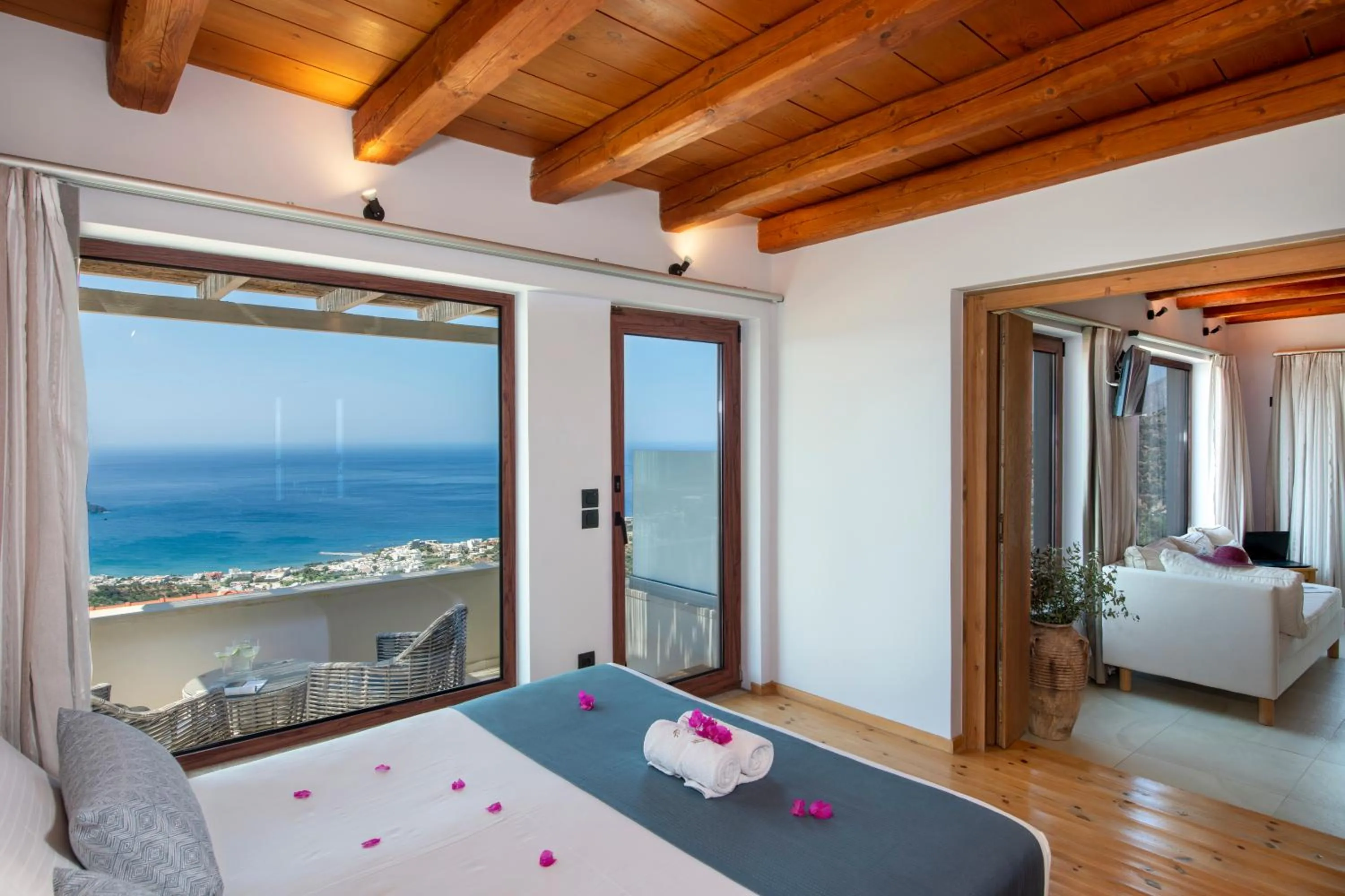 Bedroom, Bed in Stefanos Village Hotel