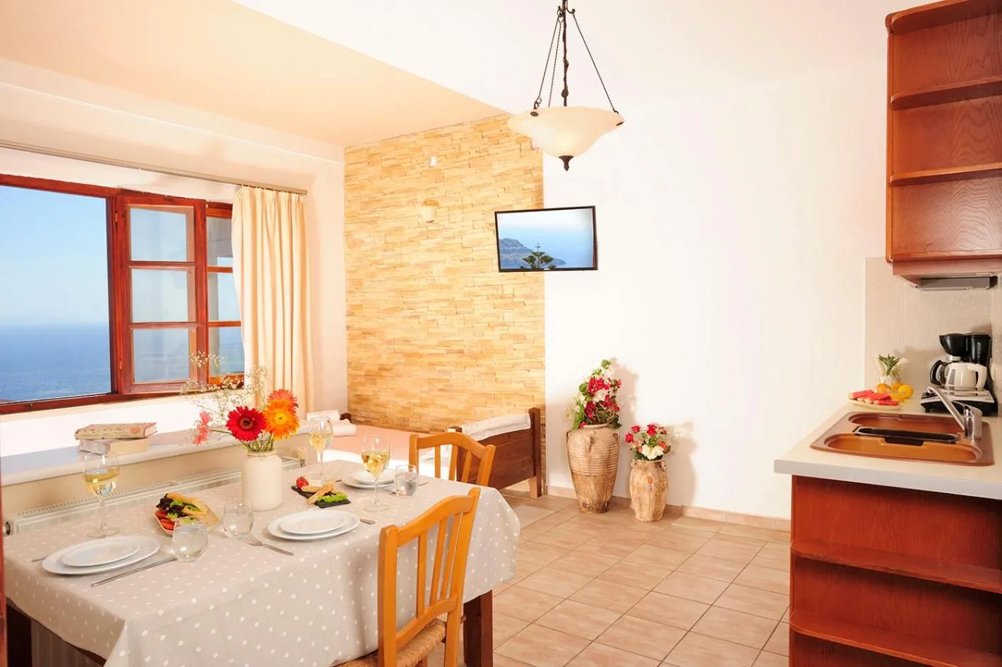 Dining area in Stefanos Village Hotel