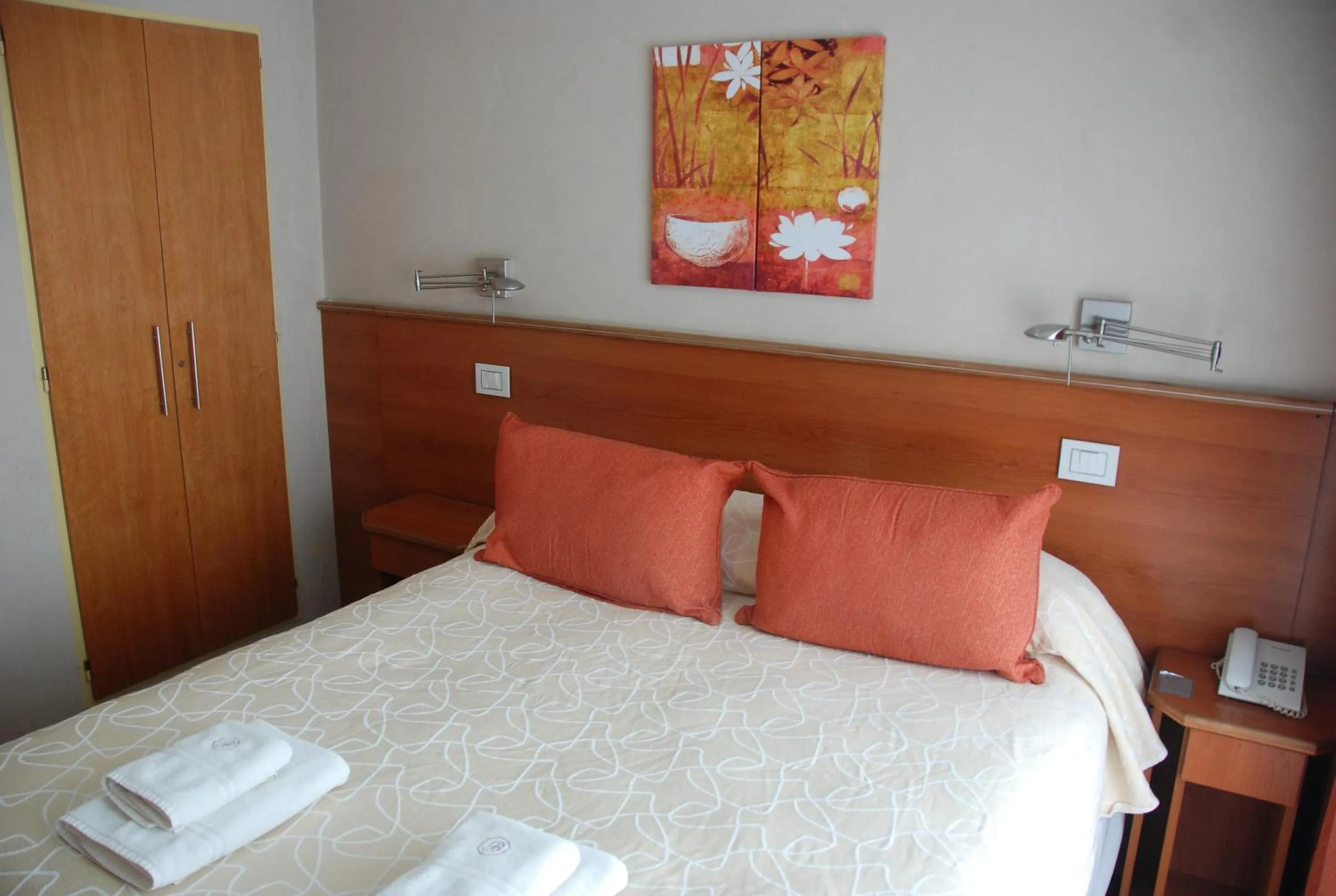 Bed in Hotel Benevento