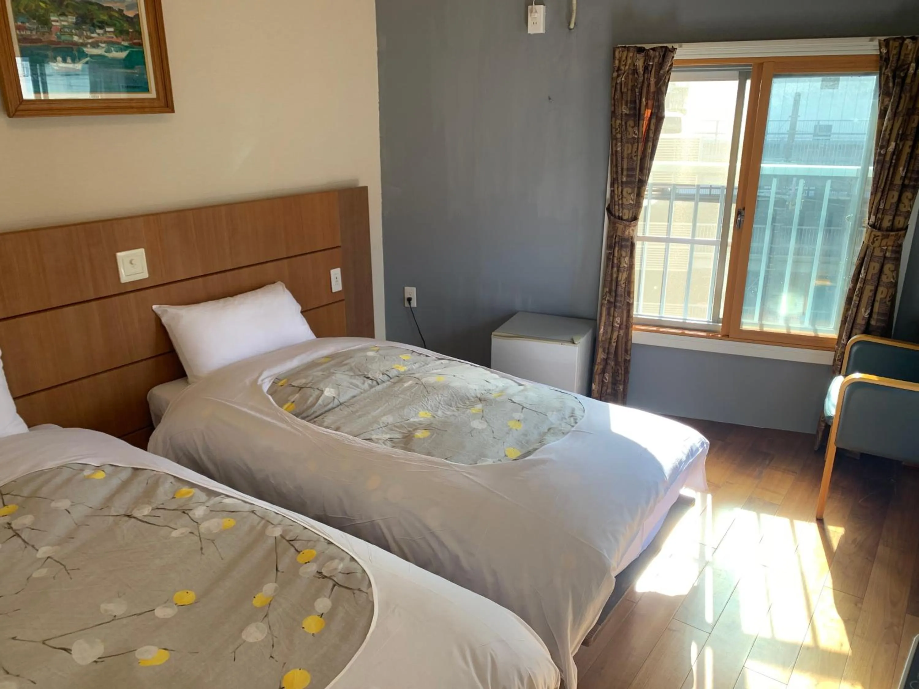Bed in Izu-no-umi Hotel