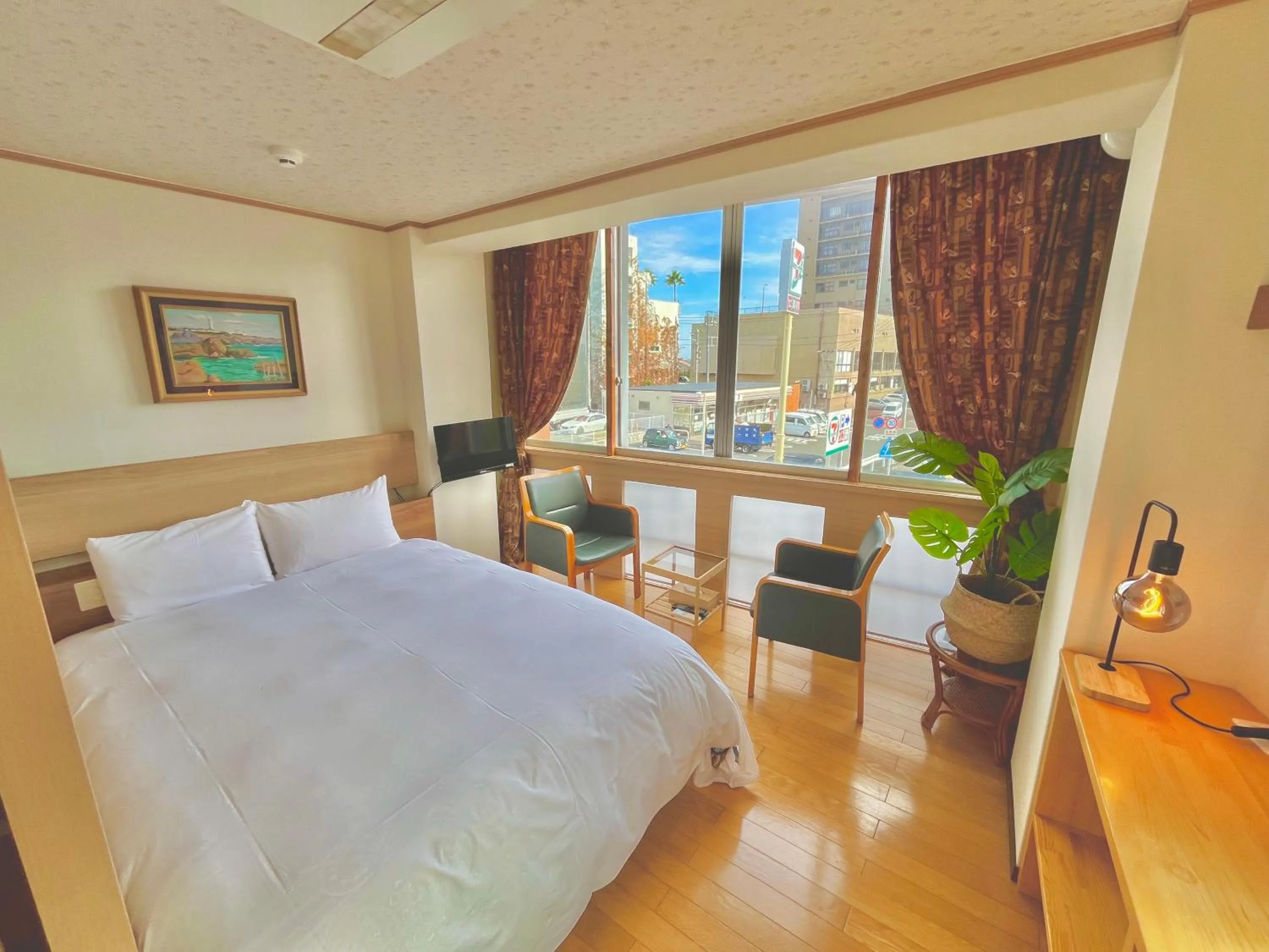 Bed in Izu-no-umi Hotel