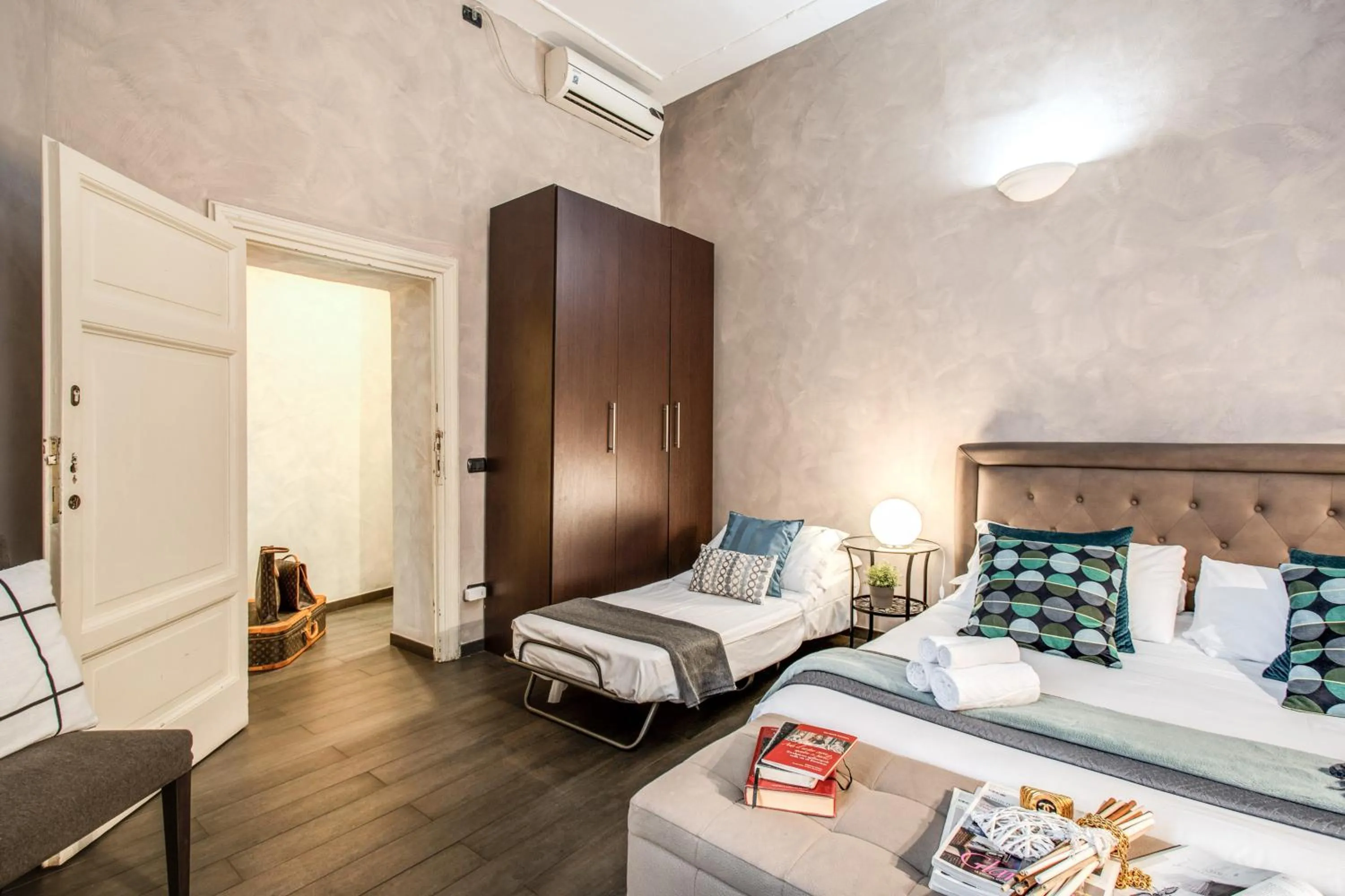 Photo of the whole room, Bed in La Residenza Dell'Angelo