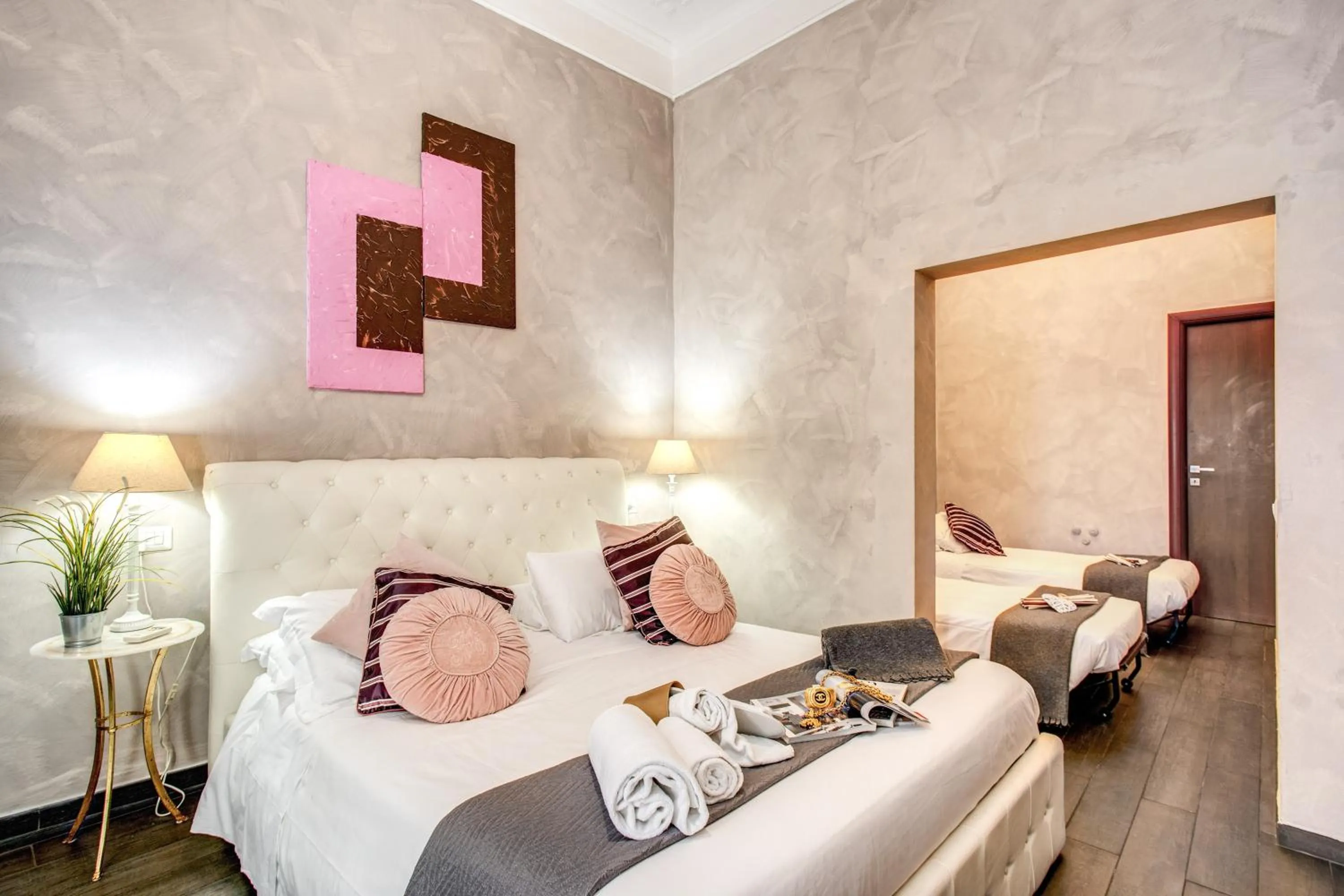 Photo of the whole room, Bed in La Residenza Dell'Angelo