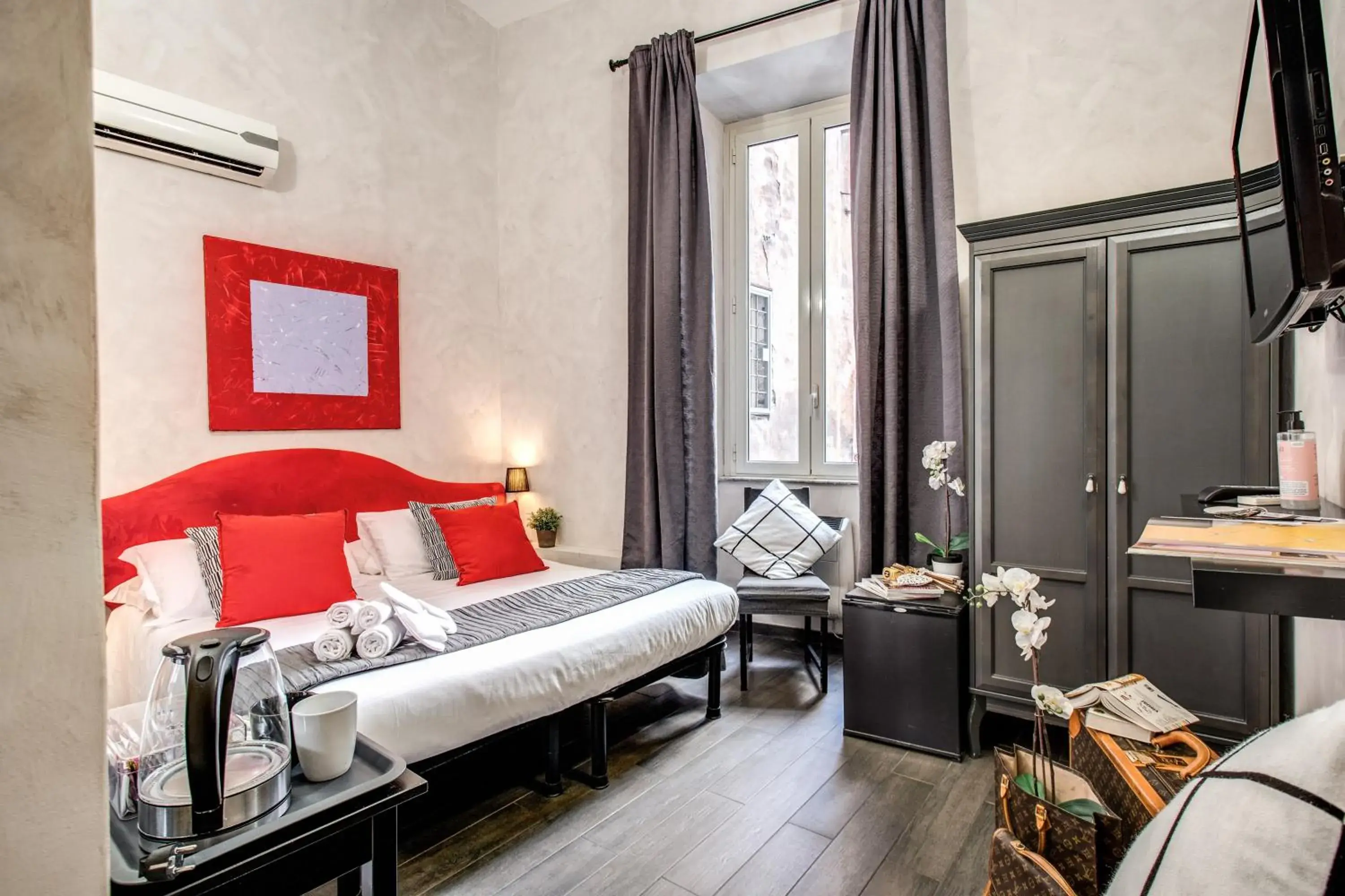 Photo of the whole room, Bed in La Residenza Dell'Angelo Photo of the whole room, Bed in La Residenza Dell'Angelo