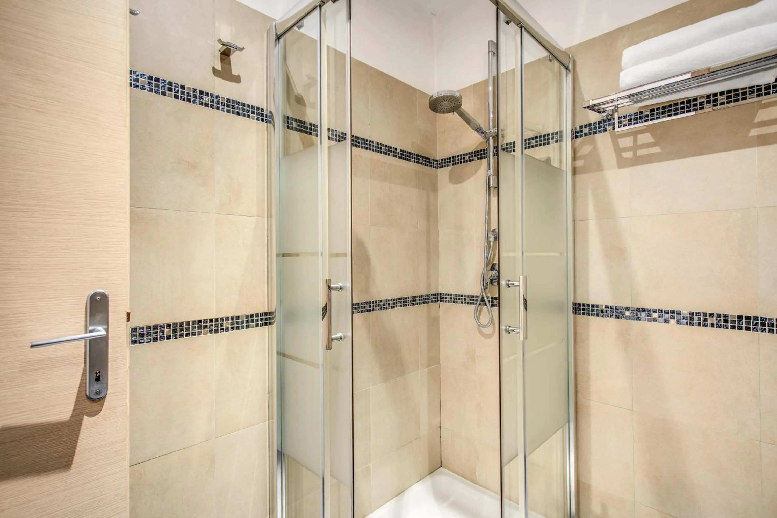 Shower in La Residenza Dell'Angelo