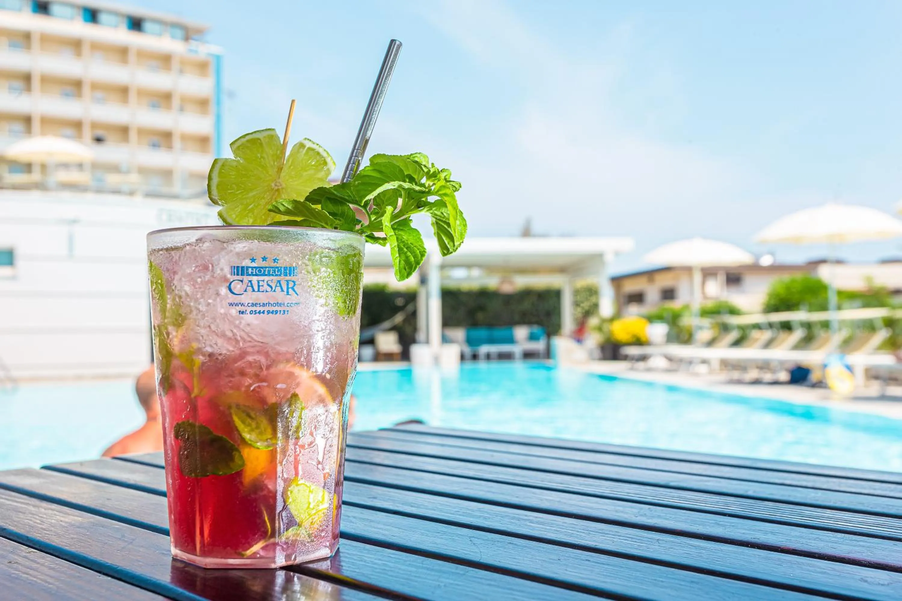 Swimming pool in Hotel Caesar
