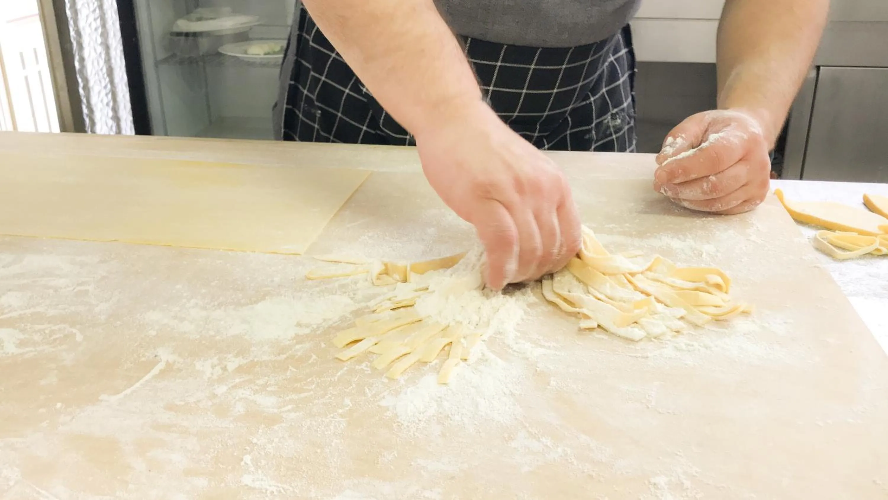 Restaurant/places to eat in Hotel Caesar