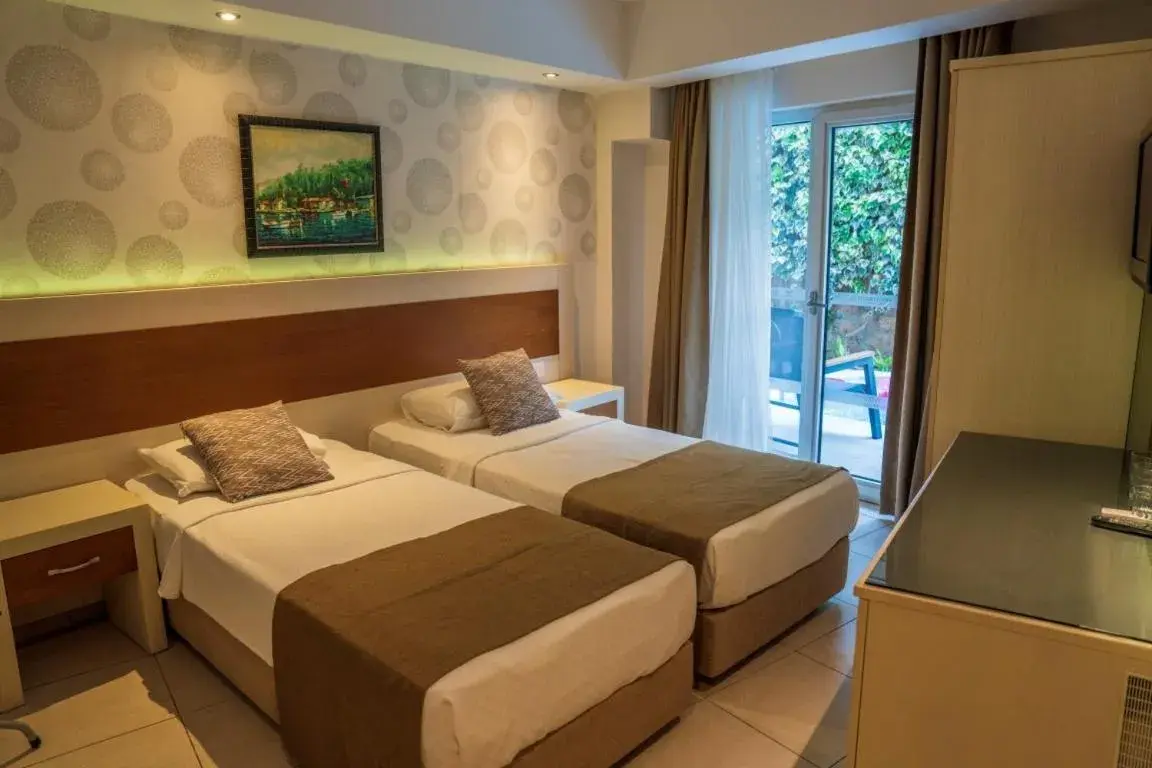 Double Room with Pool View in Montebello Resort Hotel - All Inclusive Double Room with Pool View in Montebello Resort Hotel - All Inclusive