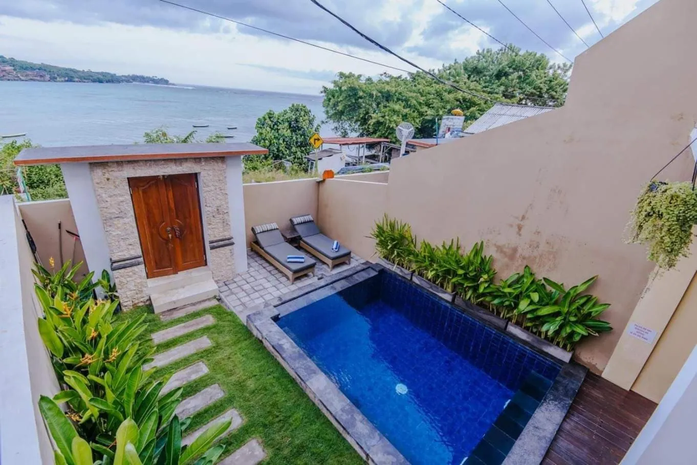 Property building in Secret Outlook Lembongan