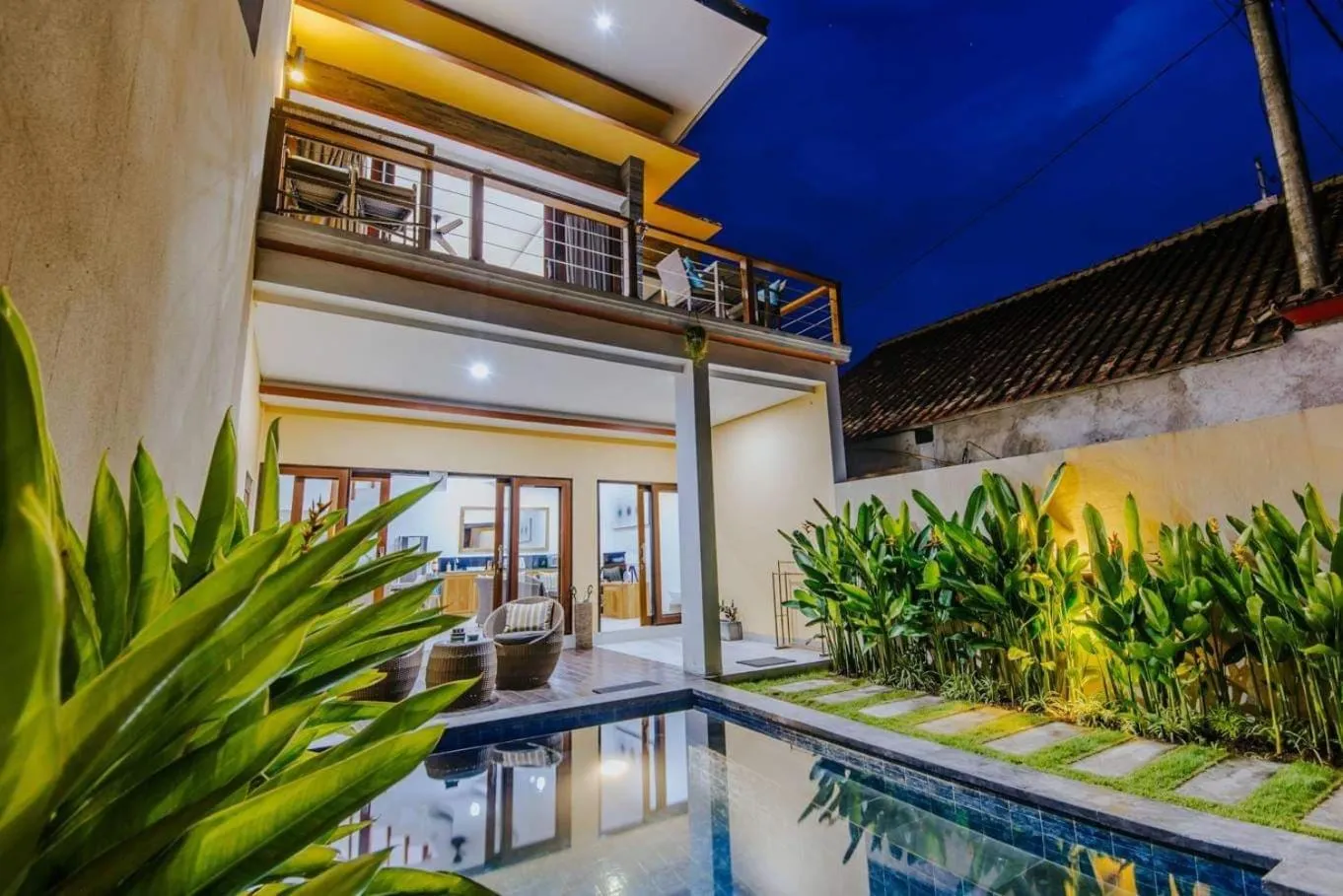 Swimming pool in Secret Outlook Lembongan