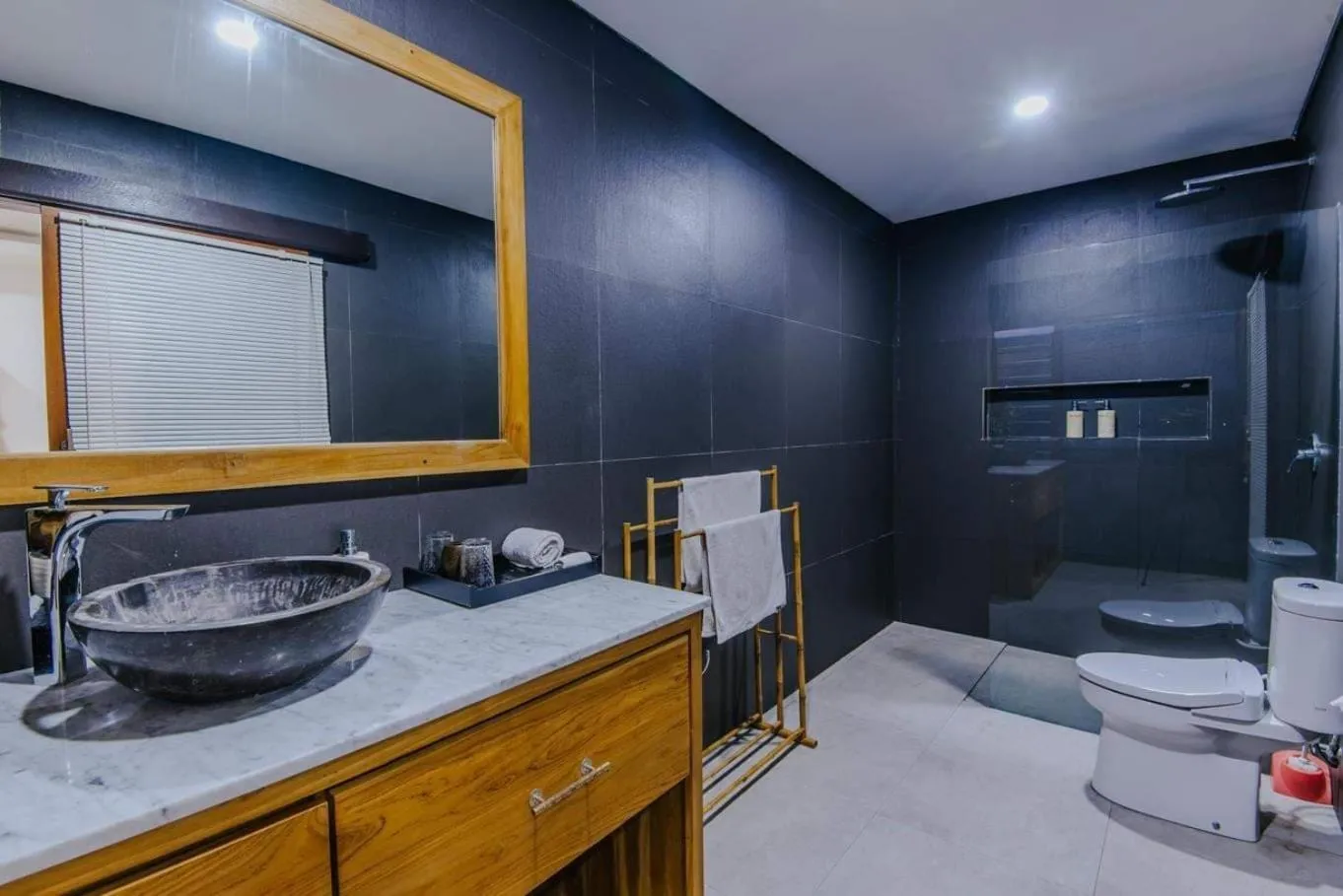 Bathroom in Secret Outlook Lembongan
