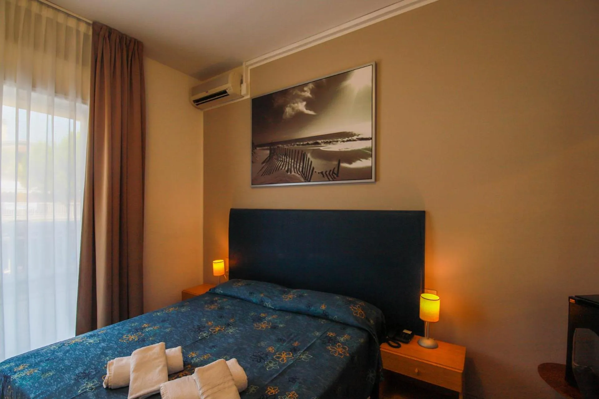 Bed in Hotel Danubio