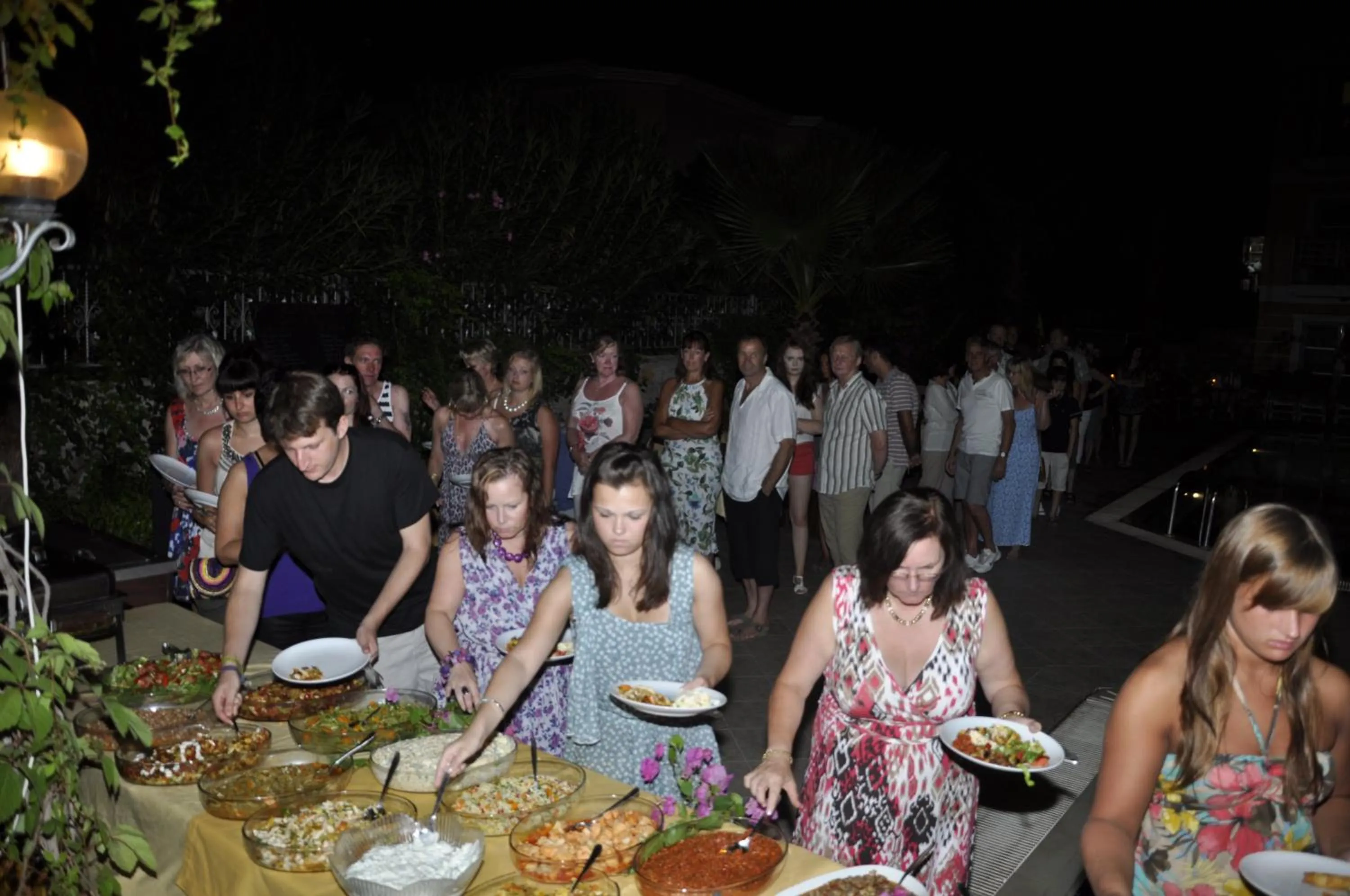 Restaurant/places to eat in Villa Beldeniz