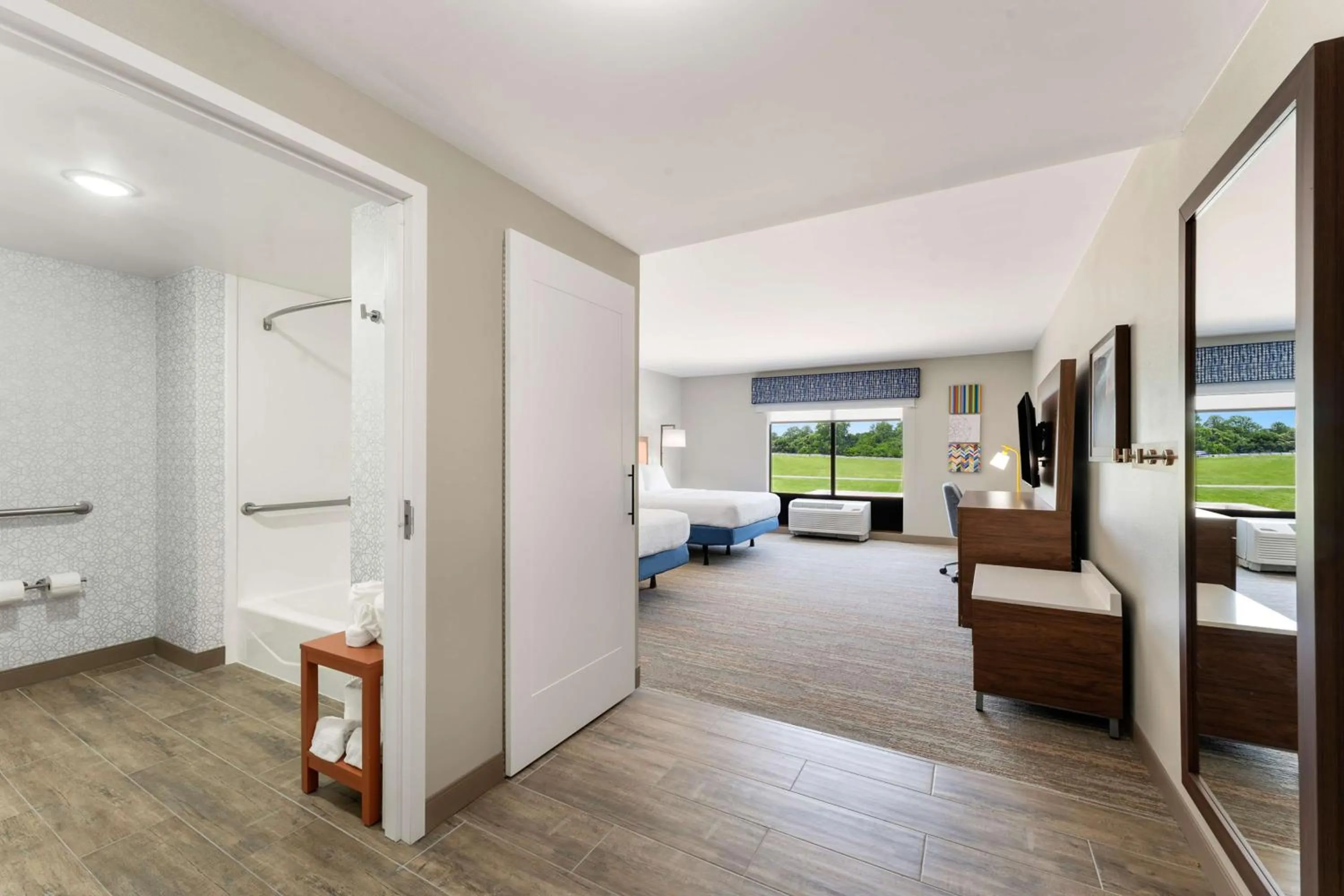 Bathroom in Hampton Inn Milford