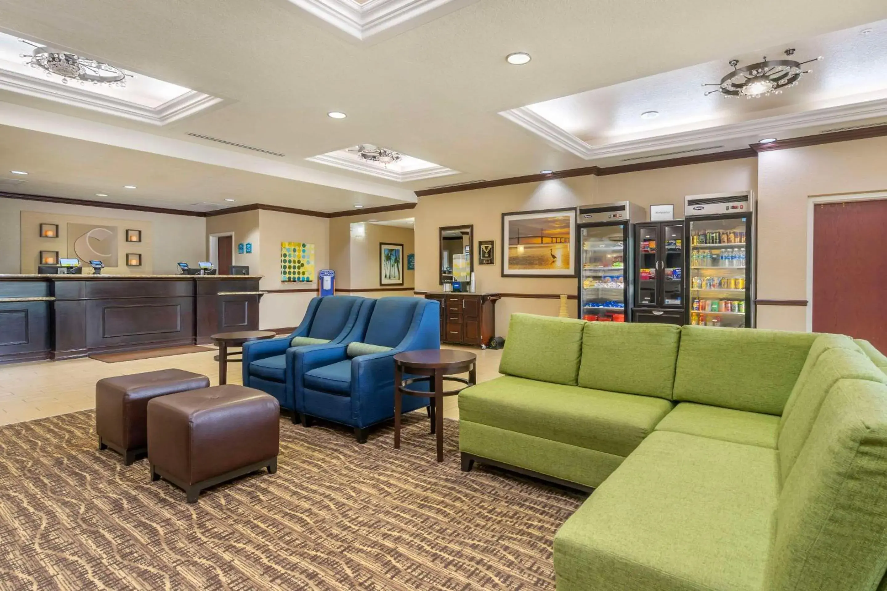 Lobby or reception in Comfort Inn & Suites Northeast - Gateway Lobby or reception in Comfort Inn & Suites Northeast - Gateway