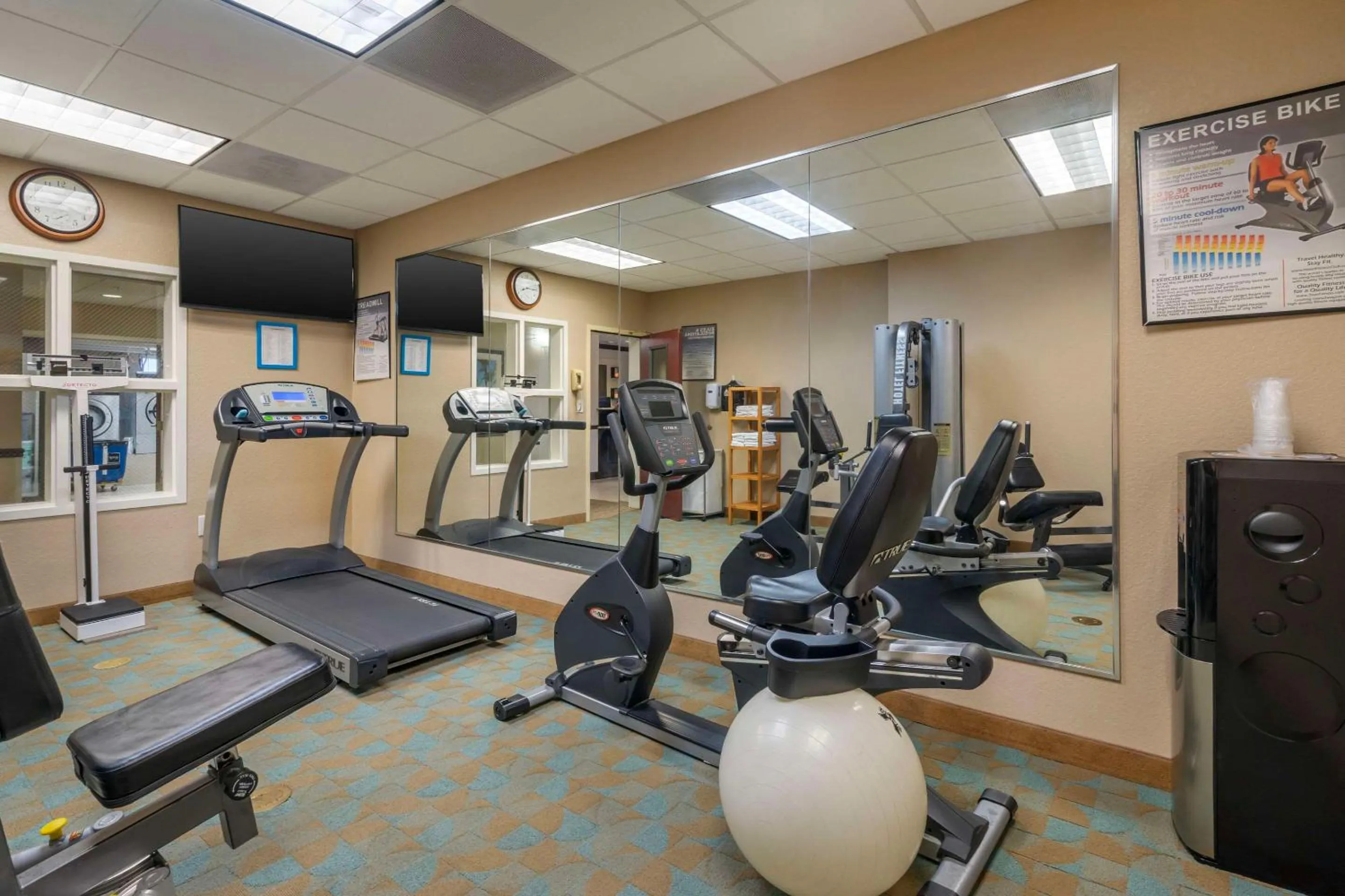 Fitness centre/facilities in Comfort Inn & Suites Northeast - Gateway