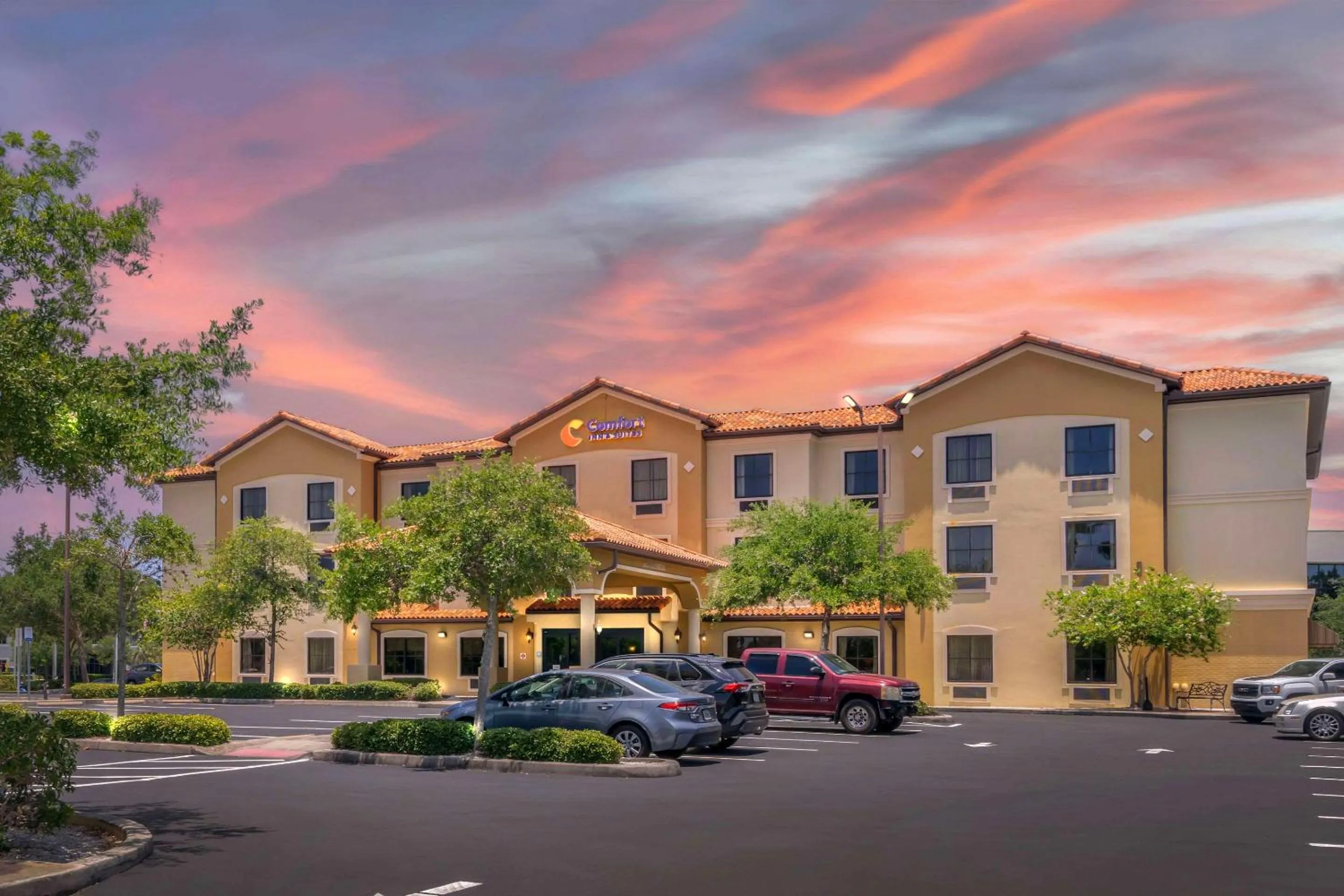 Property building in Comfort Inn & Suites Northeast - Gateway