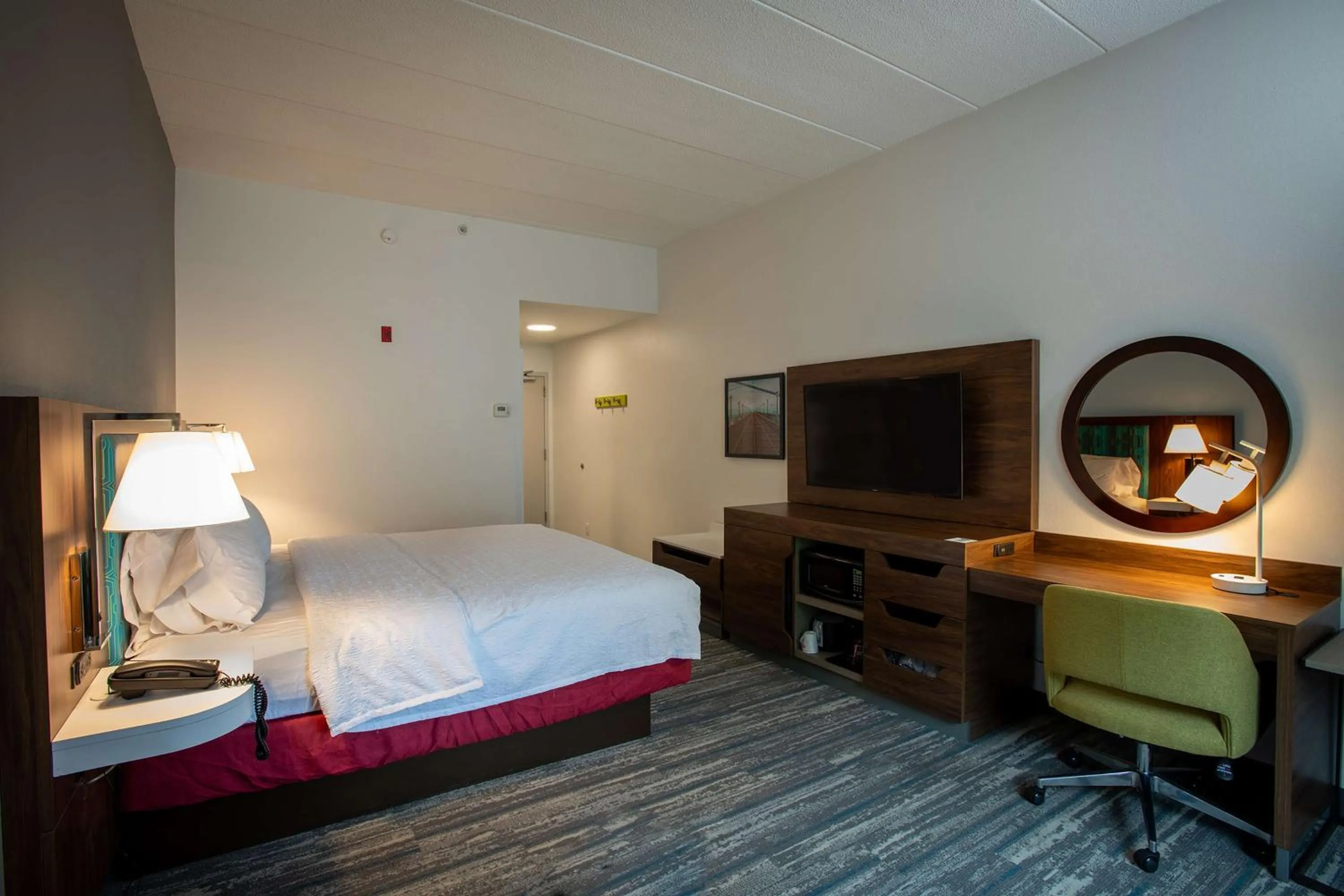 Bed in Hampton Inn Seaford