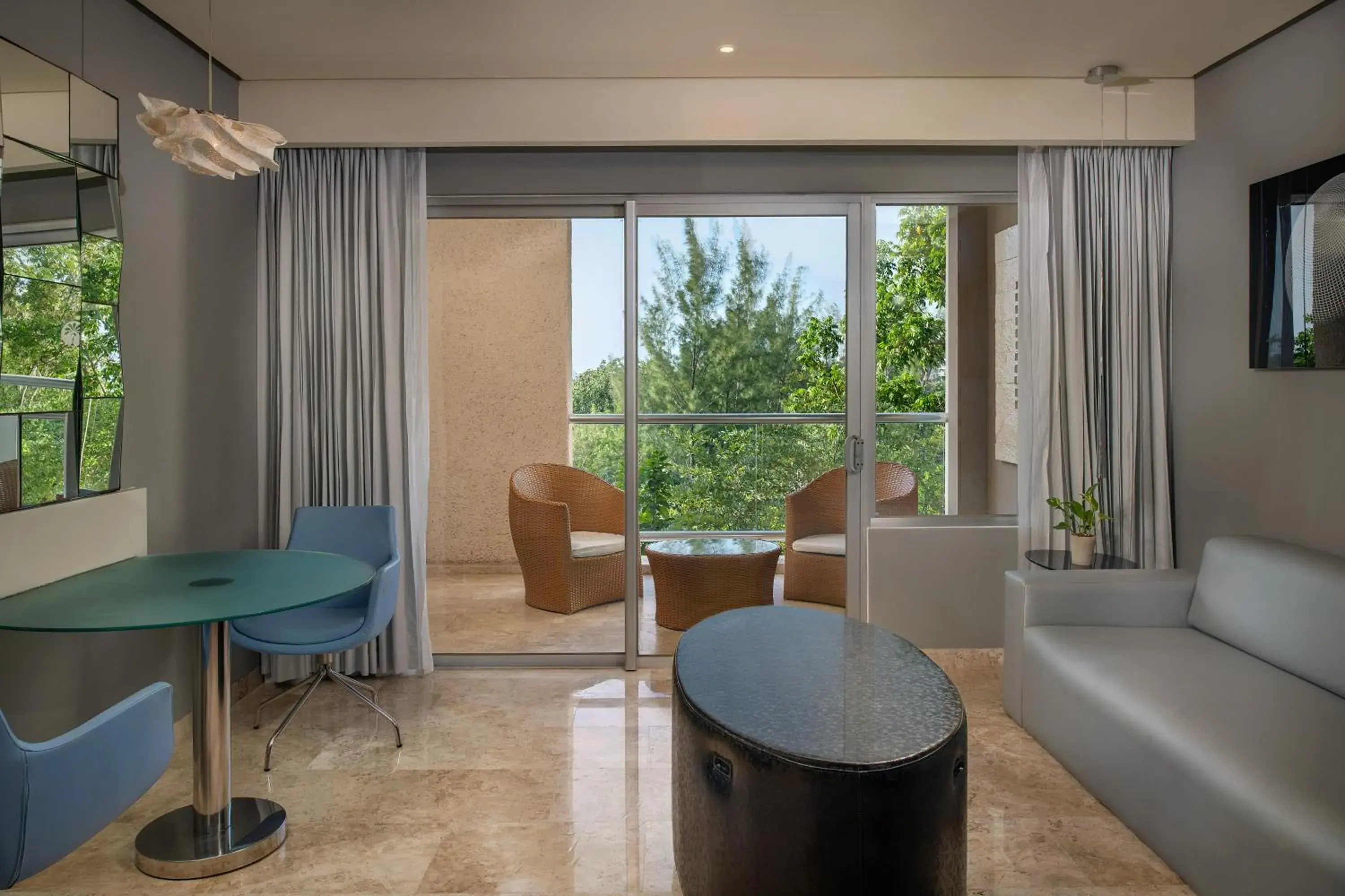 Roulette Room Playa del Carmen or La Perla - single occupancy in Paradisus La Perla - Adults Only - Riviera Maya - All Inclusive Roulette Room Playa del Carmen or La Perla - single occupancy in Paradisus La Perla - Adults Only - Riviera Maya - All Inclusive