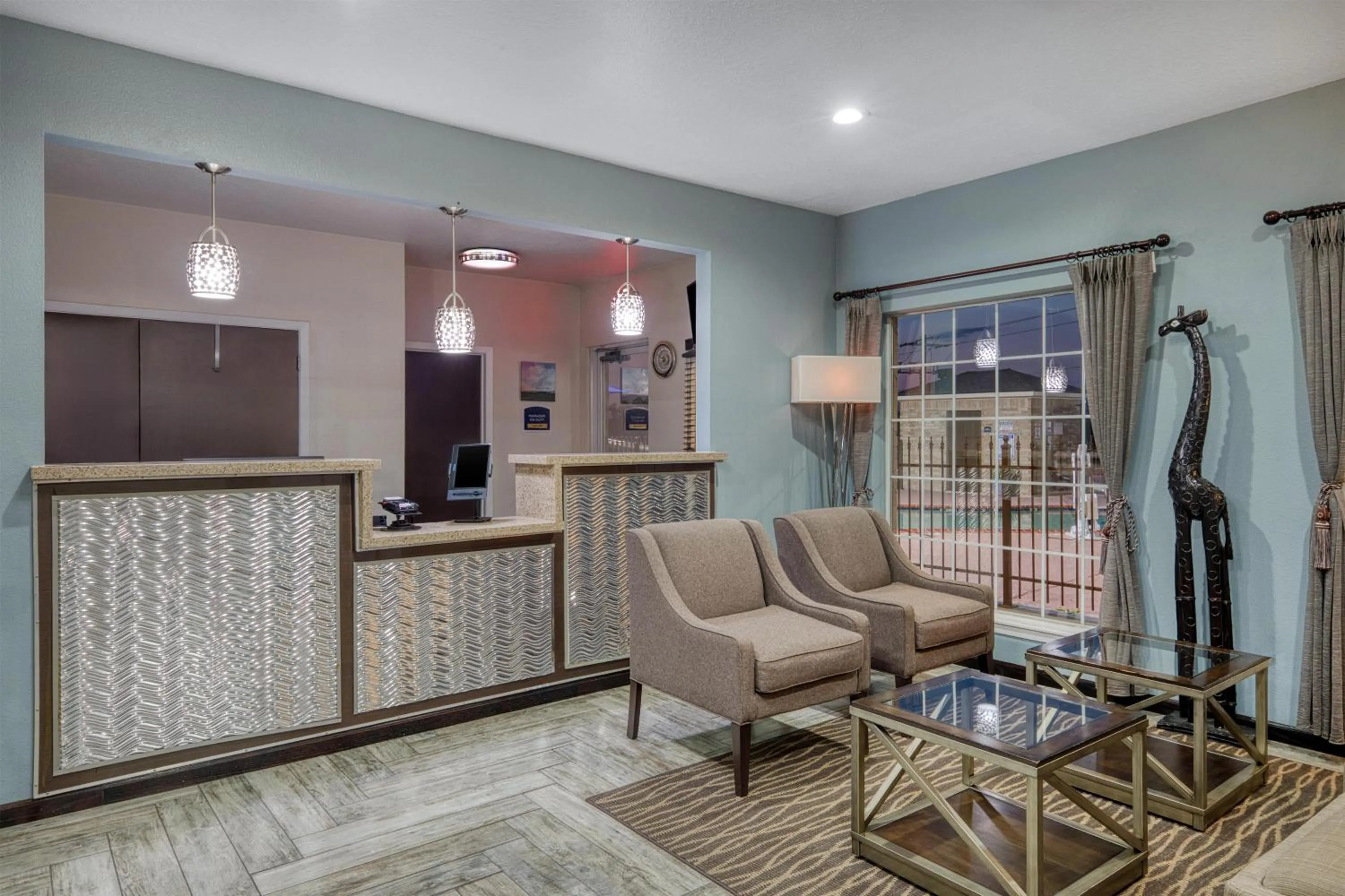 Lobby or reception in Best Western Lake Conroe Inn