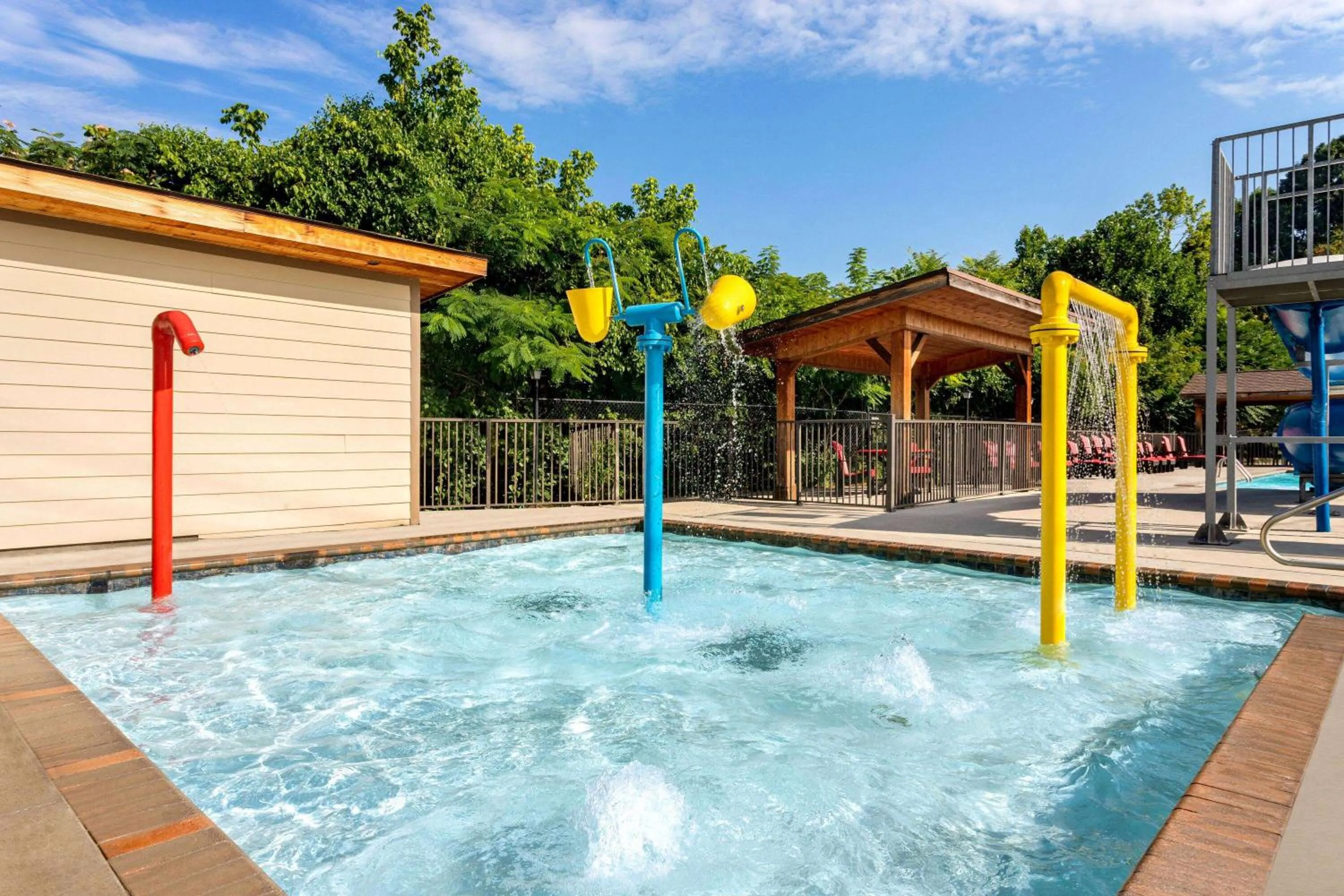 Aqua park in Howard Johnson by Wyndham Pigeon Forge