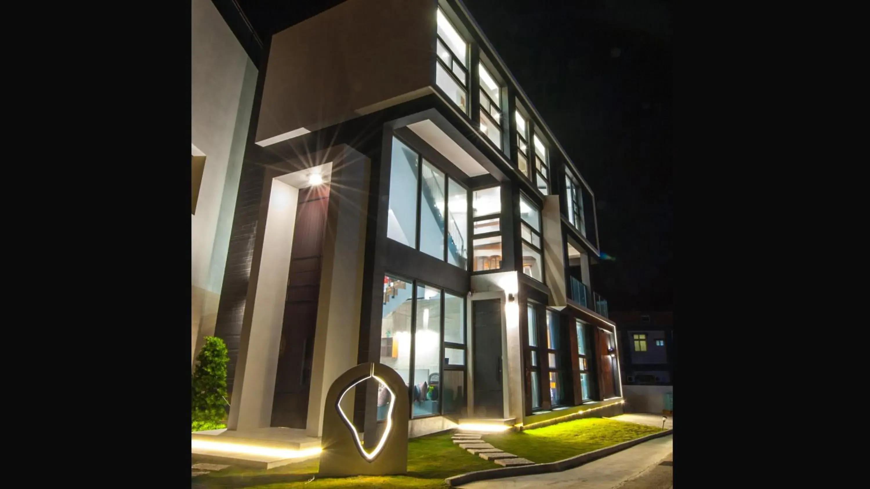 Facade/entrance in Galilee B&B 加利利海民宿 Facade/entrance in Galilee B&B 加利利海民宿