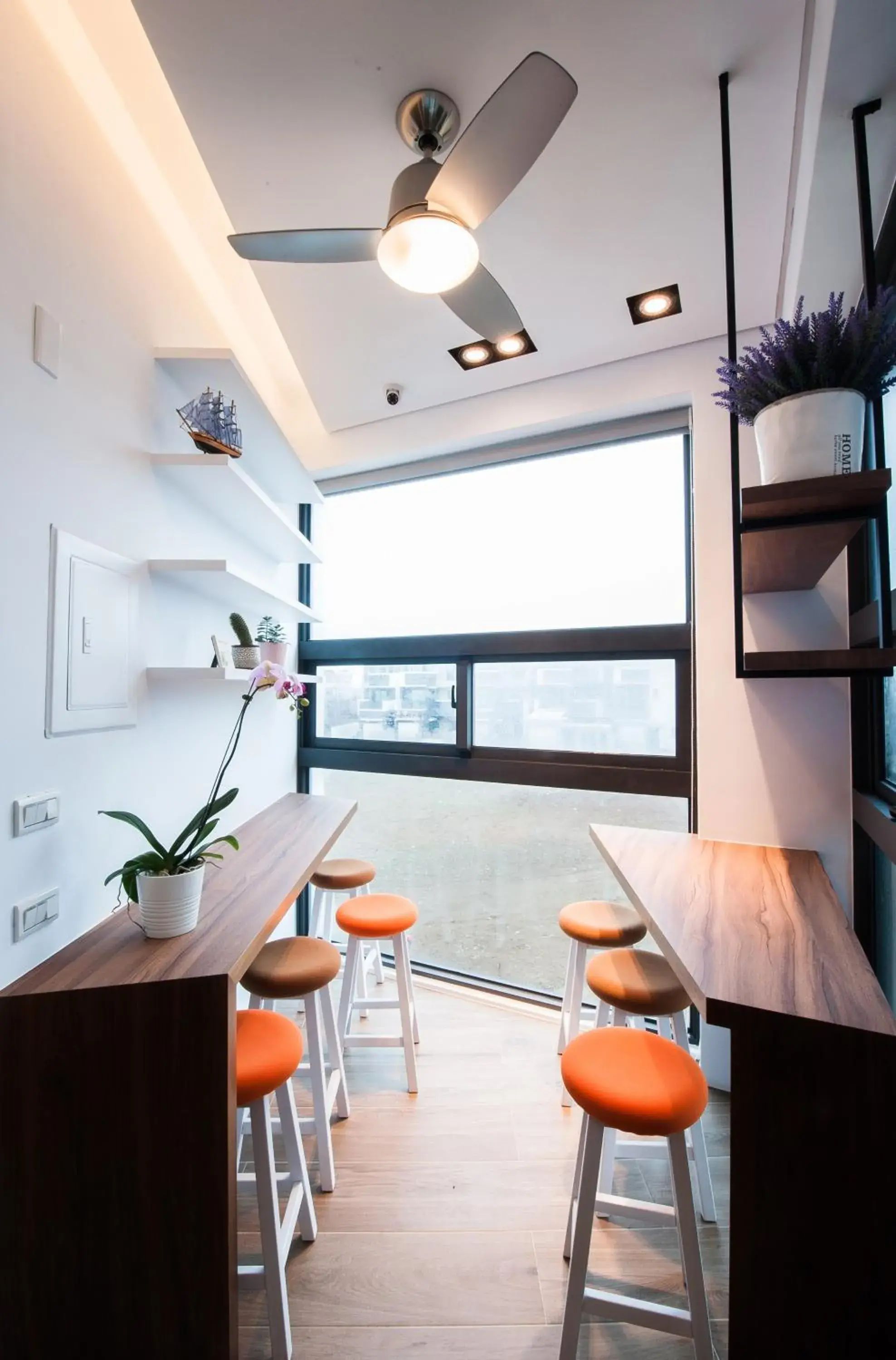 Lounge or bar in Galilee B&B 加利利海民宿 Lounge or bar in Galilee B&B 加利利海民宿