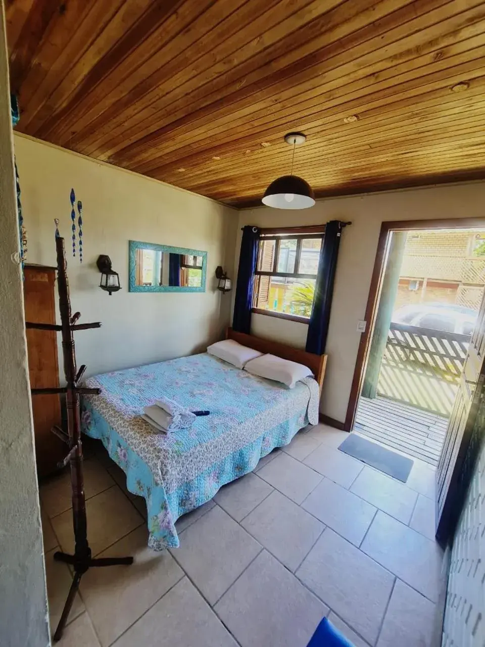 Super Economic Double Room in Hotel Praia Do Rosa Super Economic Double Room in Hotel Praia Do Rosa