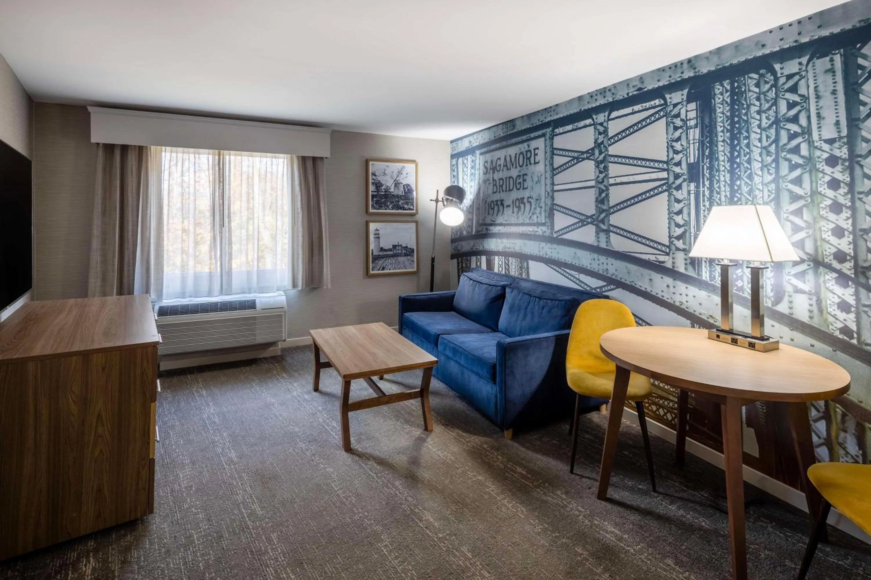 Photo of the whole room in Aiden by Best Western Cape Cod - West Yarmouth