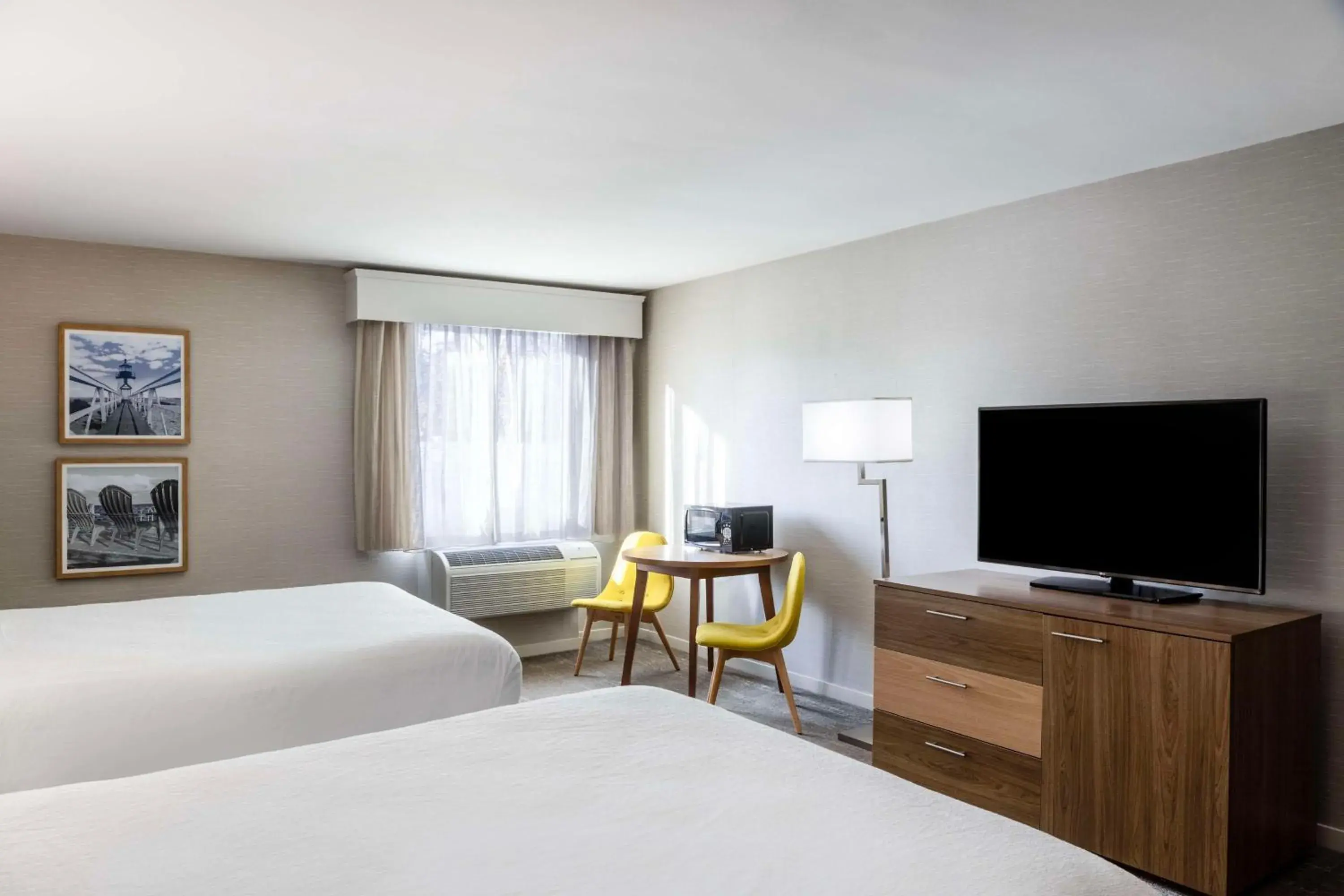 Bedroom, Bed in Aiden by Best Western Cape Cod - West Yarmouth Bedroom, Bed in Aiden by Best Western Cape Cod - West Yarmouth