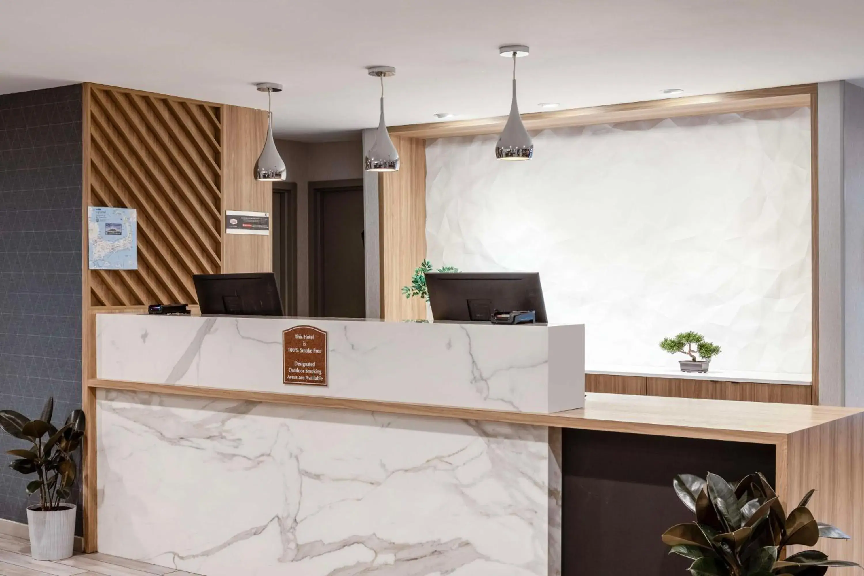 Lobby or reception in Aiden by Best Western Cape Cod - West Yarmouth Lobby or reception in Aiden by Best Western Cape Cod - West Yarmouth