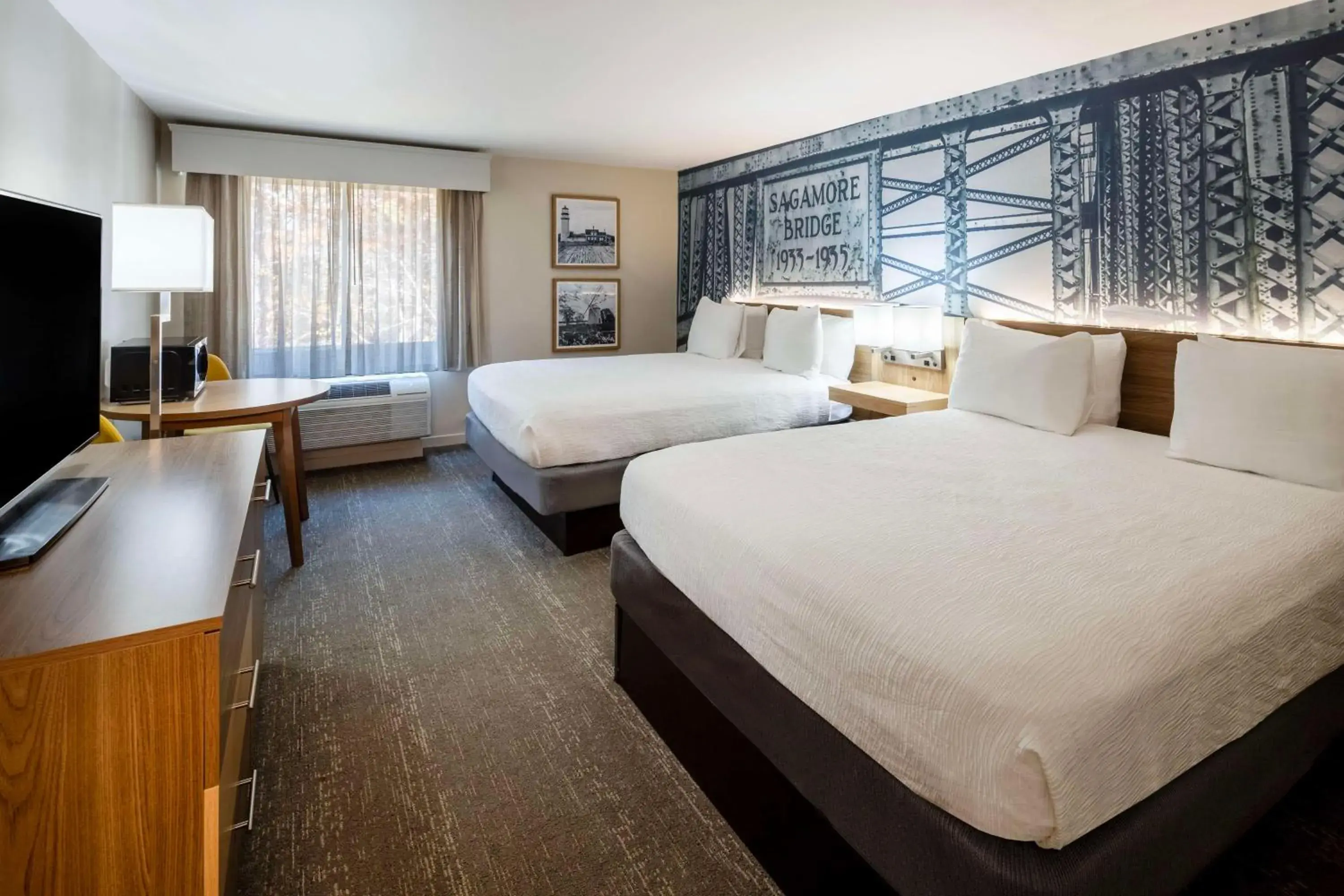 Two-Bedroom Family Queen Suite with Four Queen Beds in Aiden by Best Western Cape Cod - West Yarmouth Two-Bedroom Family Queen Suite with Four Queen Beds in Aiden by Best Western Cape Cod - West Yarmouth