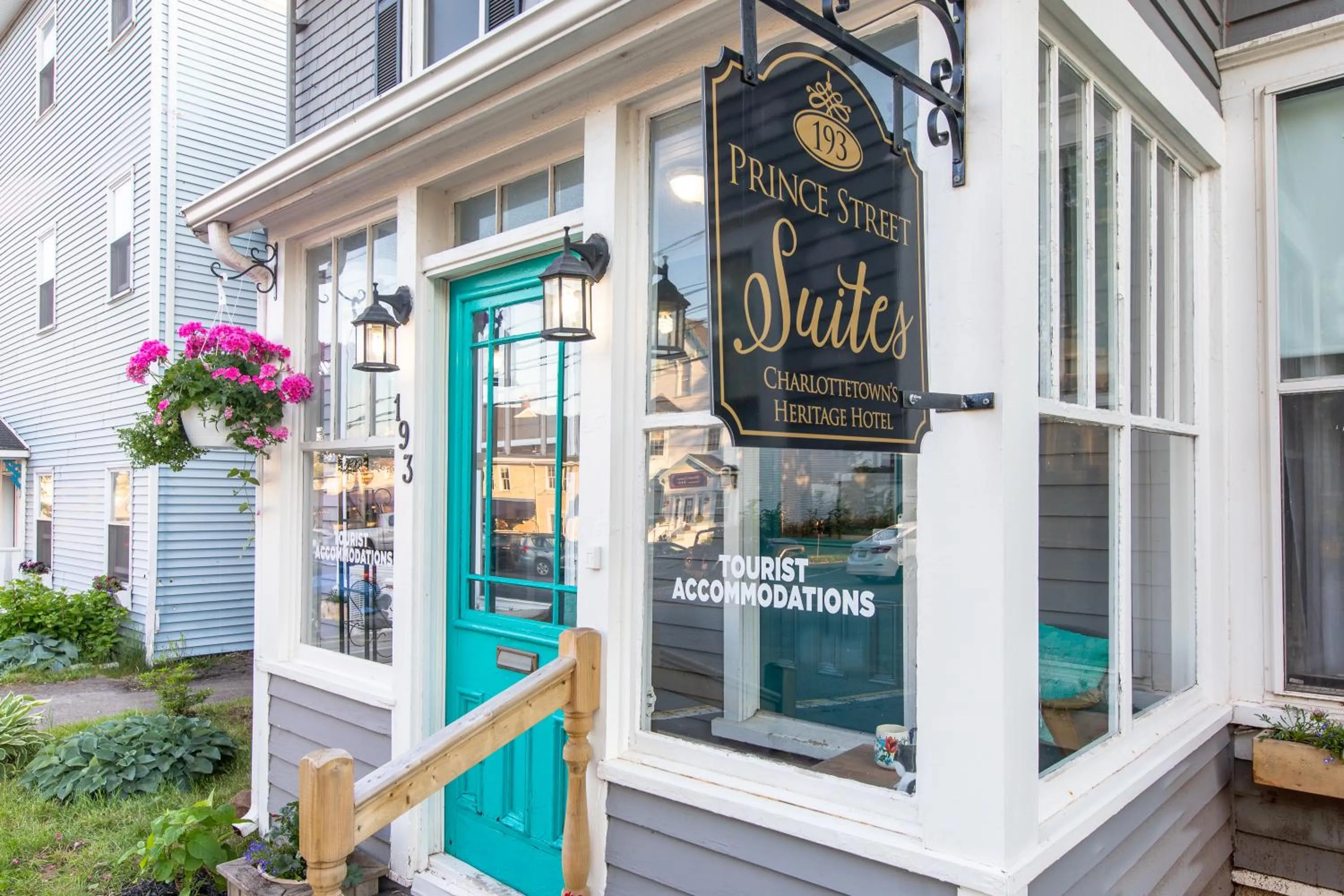 Facade/entrance in Prince Street Suites