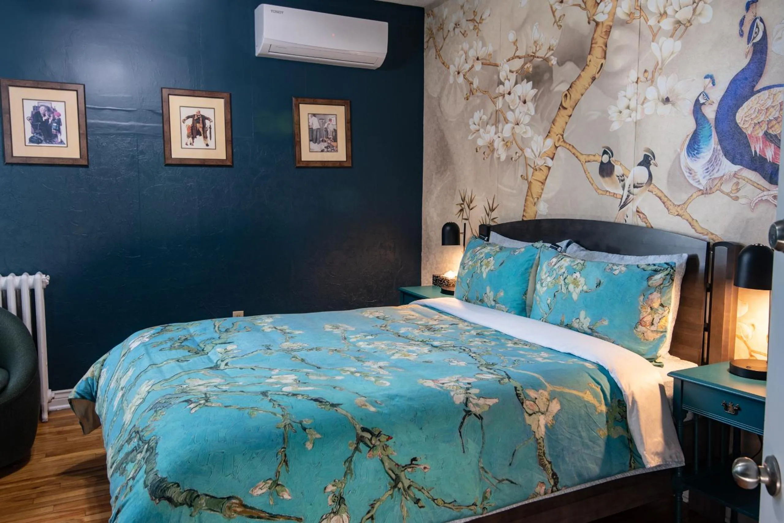 Bed in Prince Street Suites