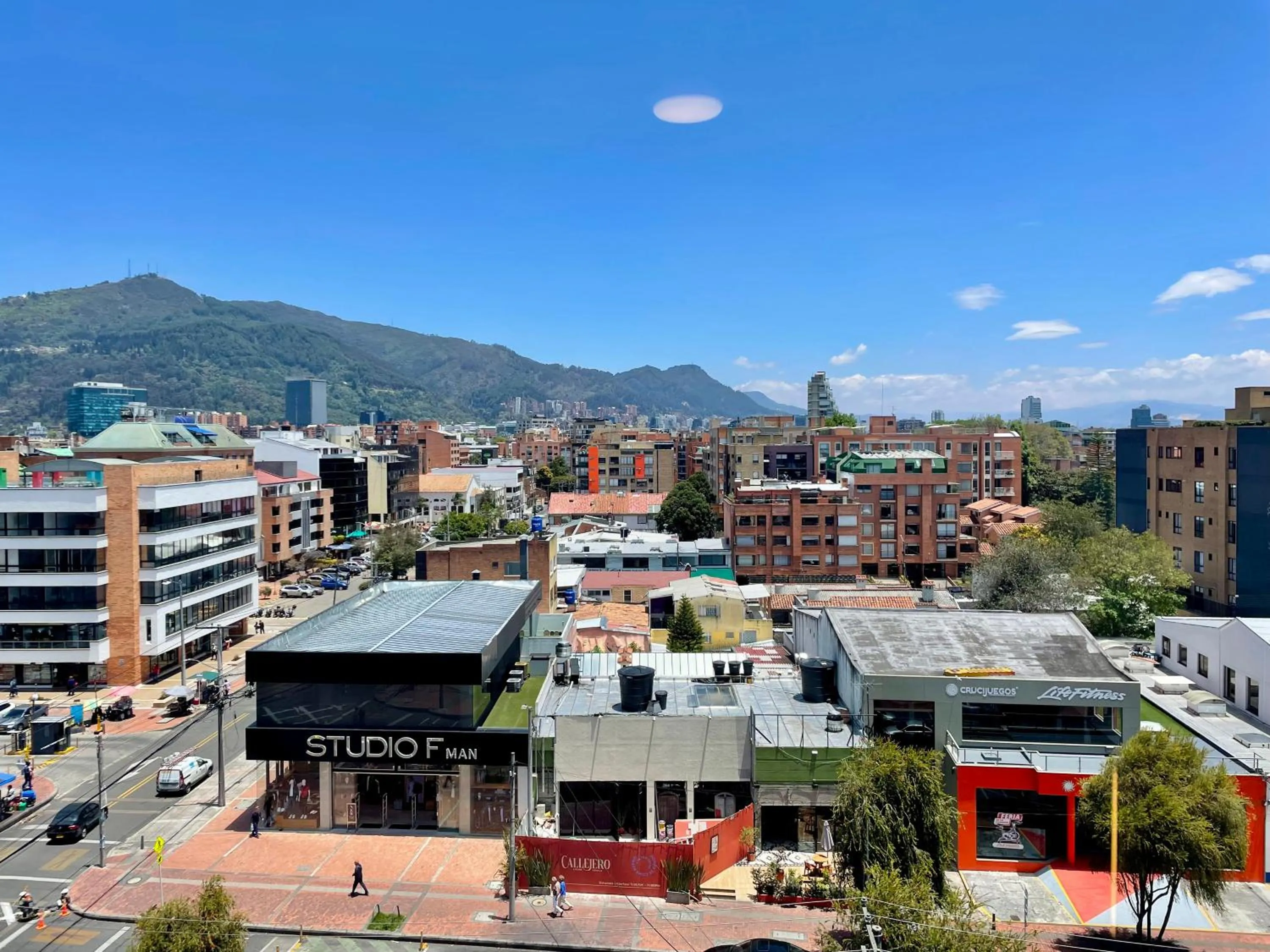 Natural landscape in 122 Plaza Apartahotel