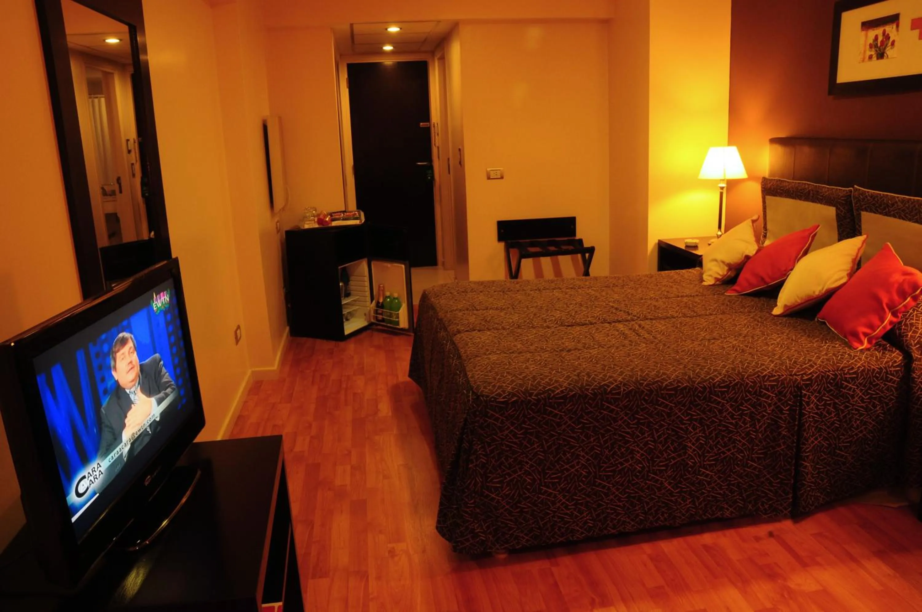 Photo of the whole room, Bed in Gran Hotel Continental