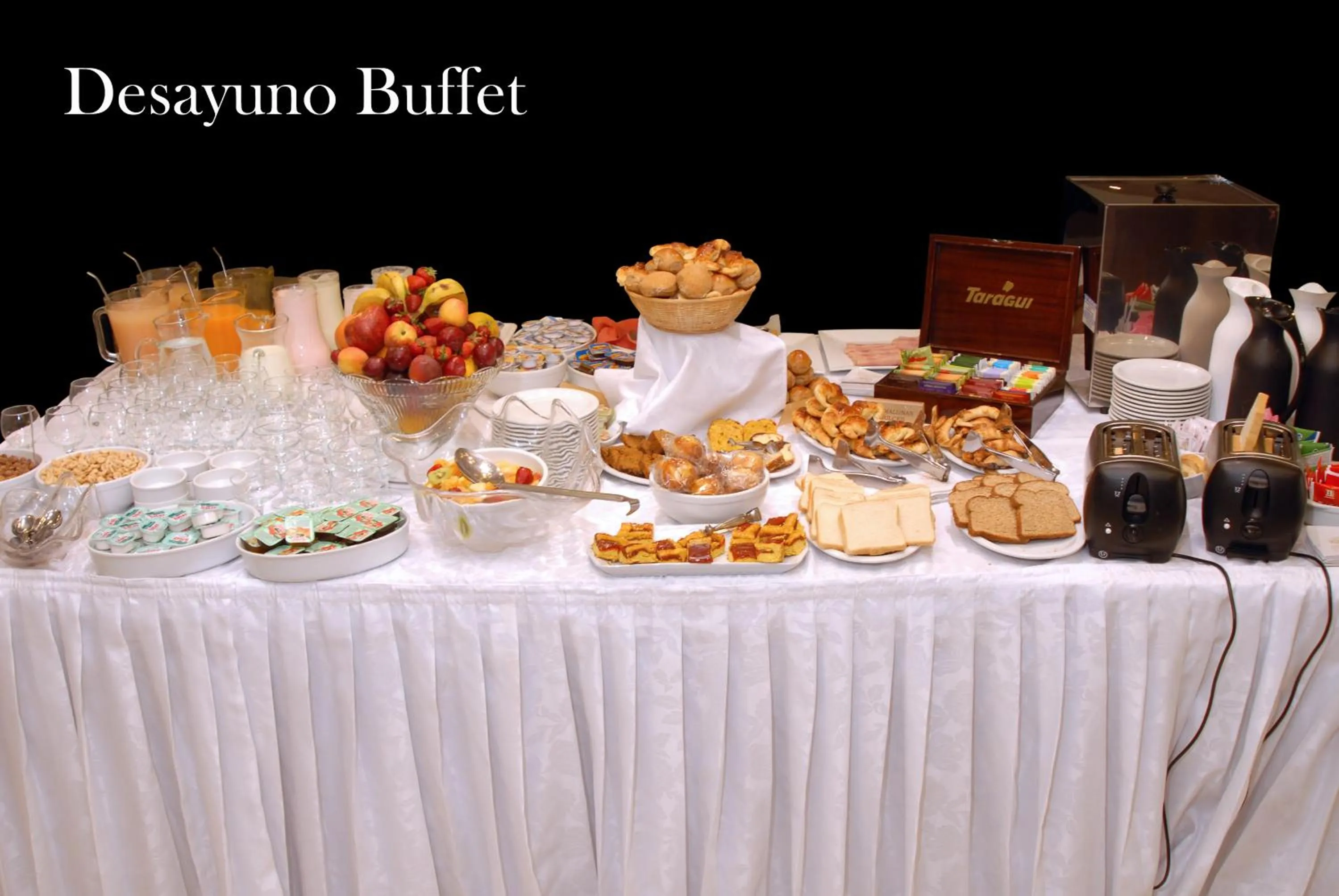 Lounge or bar in Gran Hotel Continental