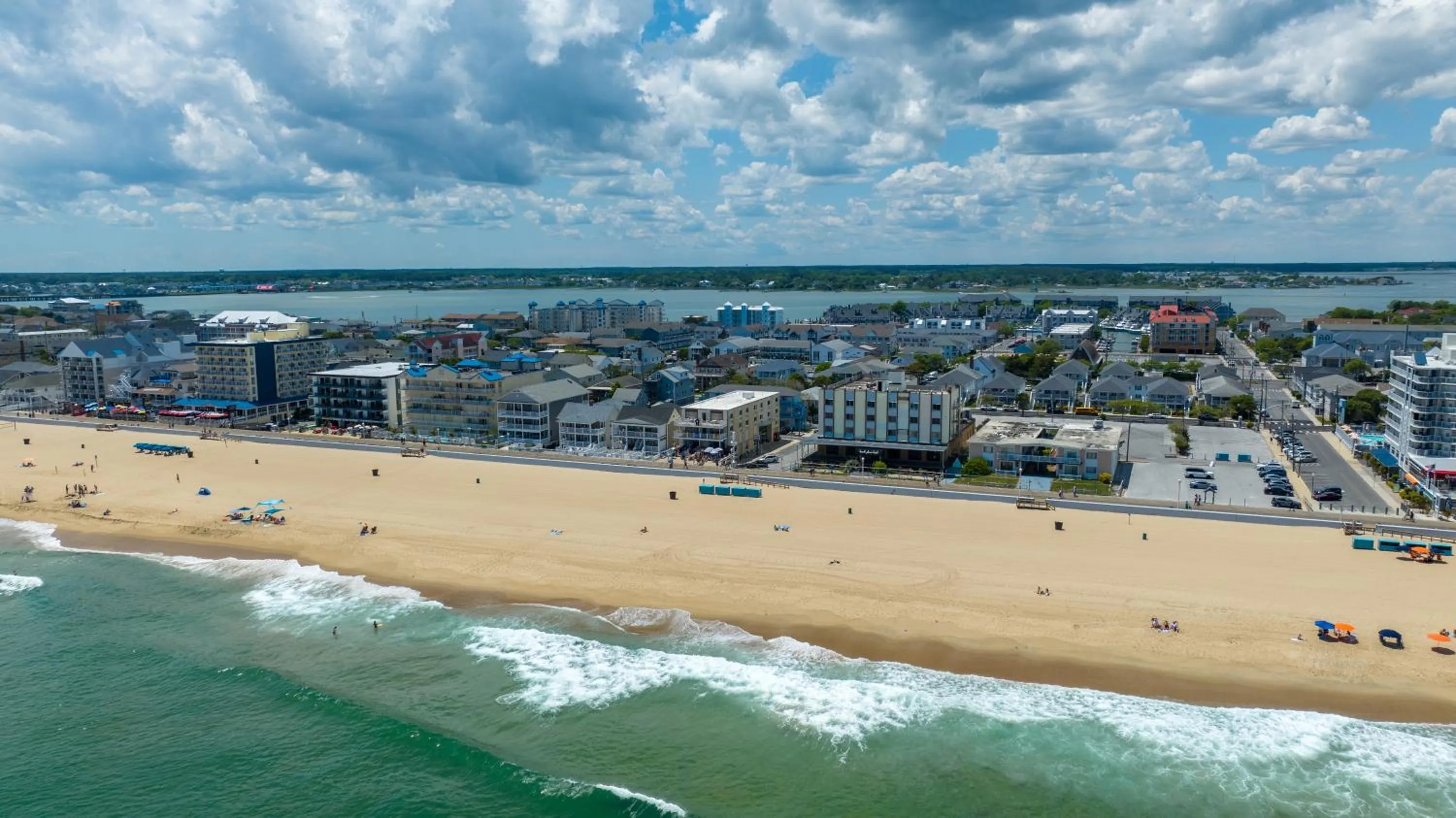 Property building in Safari Hotel Boardwalk