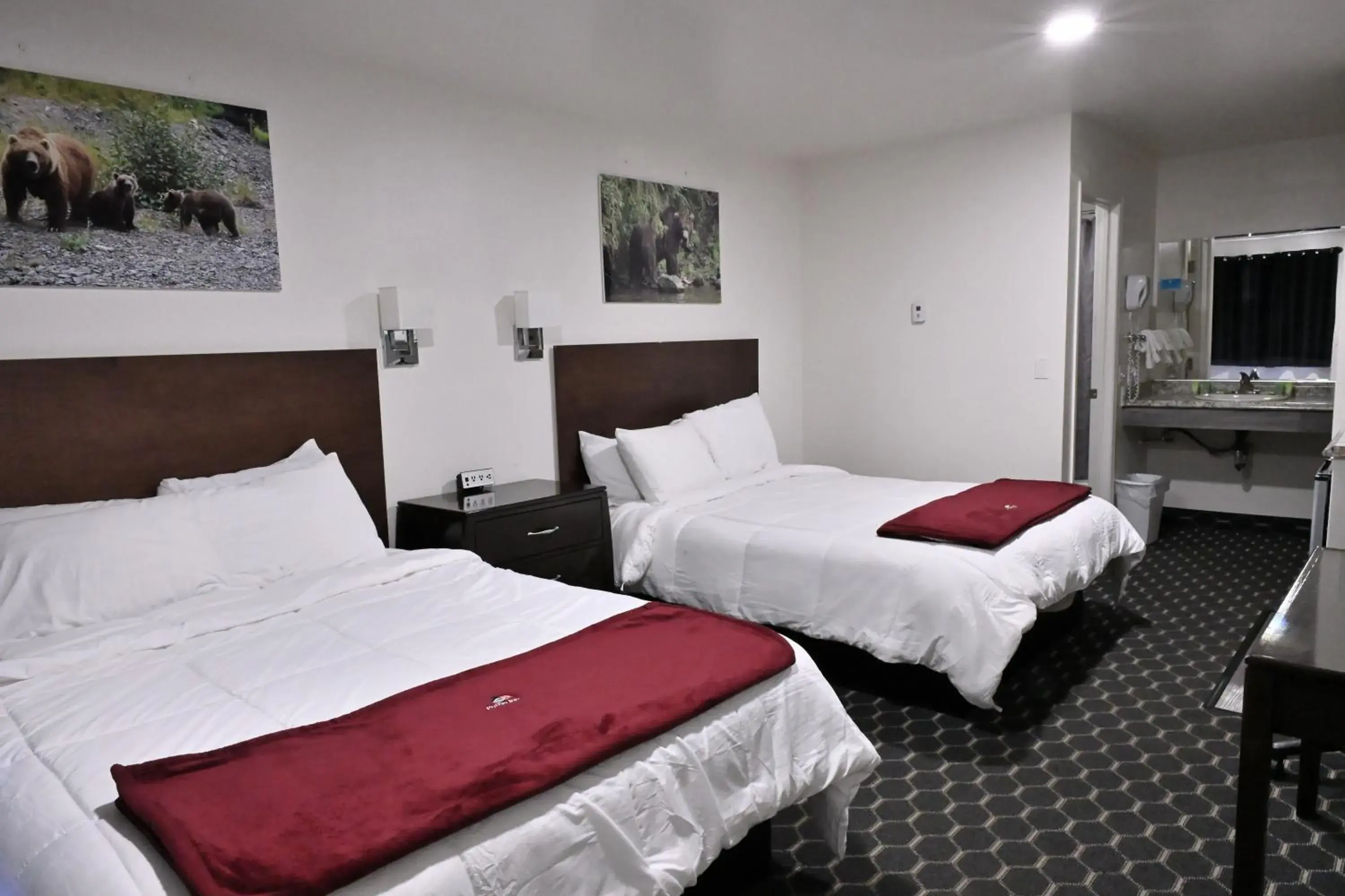 Bed in Puffin Inn Bed in Puffin Inn