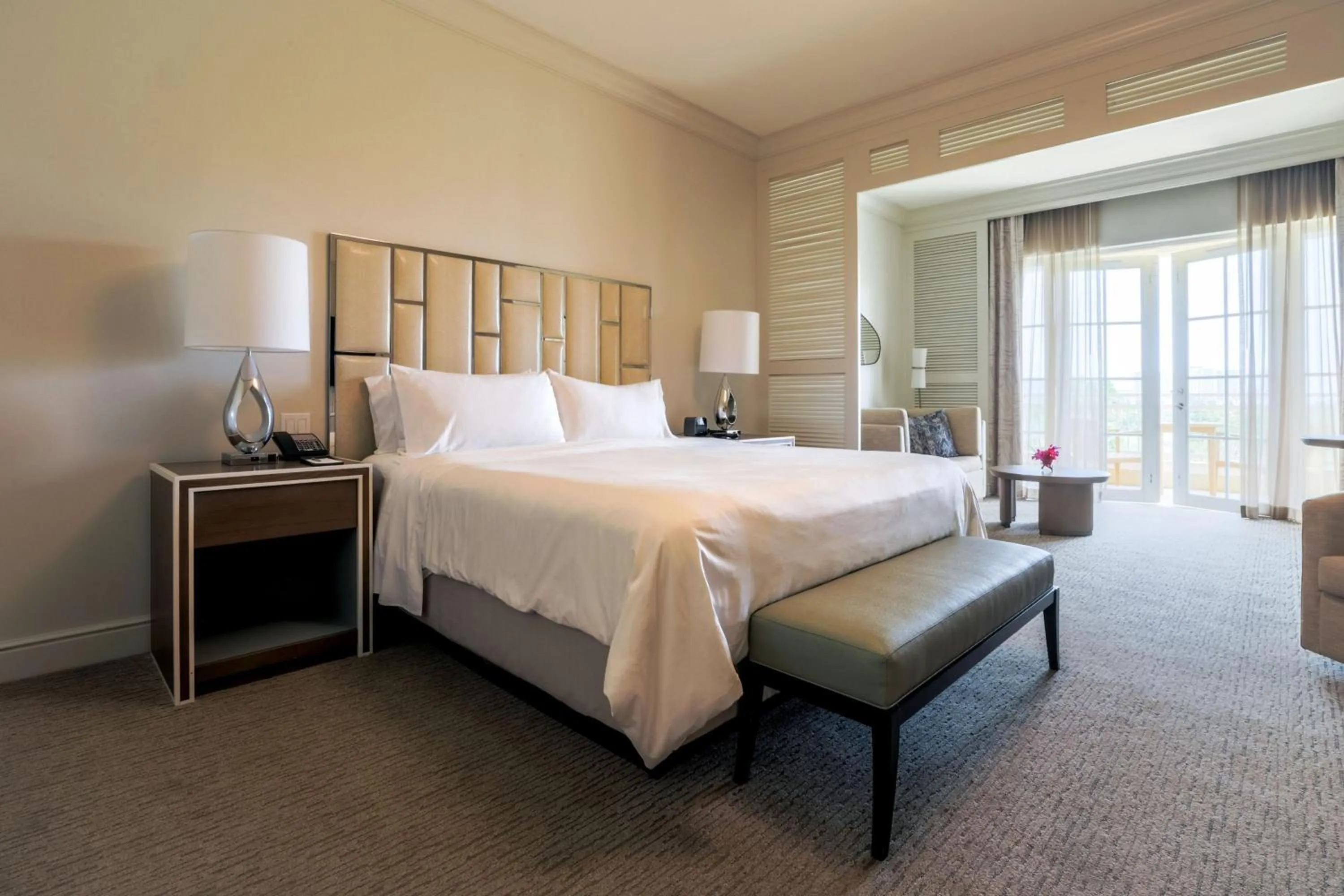 Photo of the whole room, Bed in JW Marriott Miami Turnberry Resort & Spa