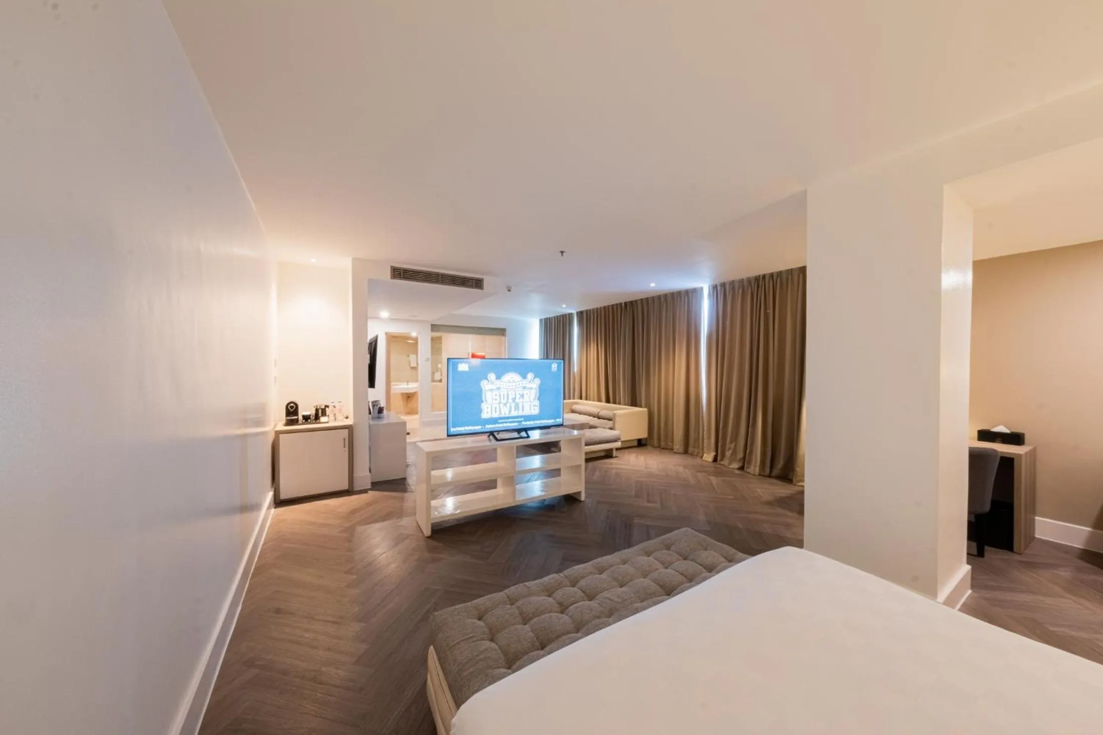 TV and multimedia, Bed in Grand Jatra Hotel Balikpapan