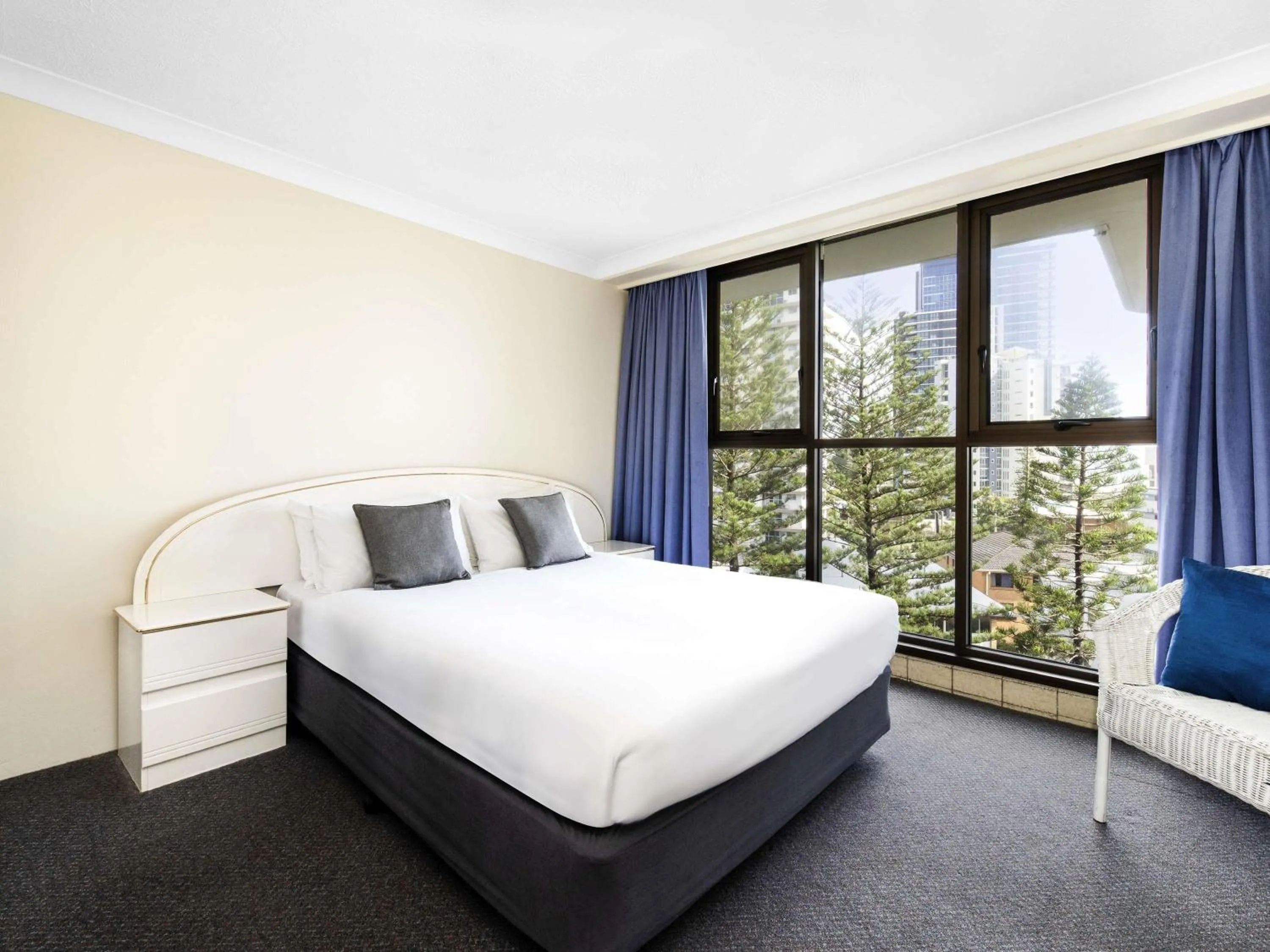 Bedroom, Bed in BreakFree Acapulco